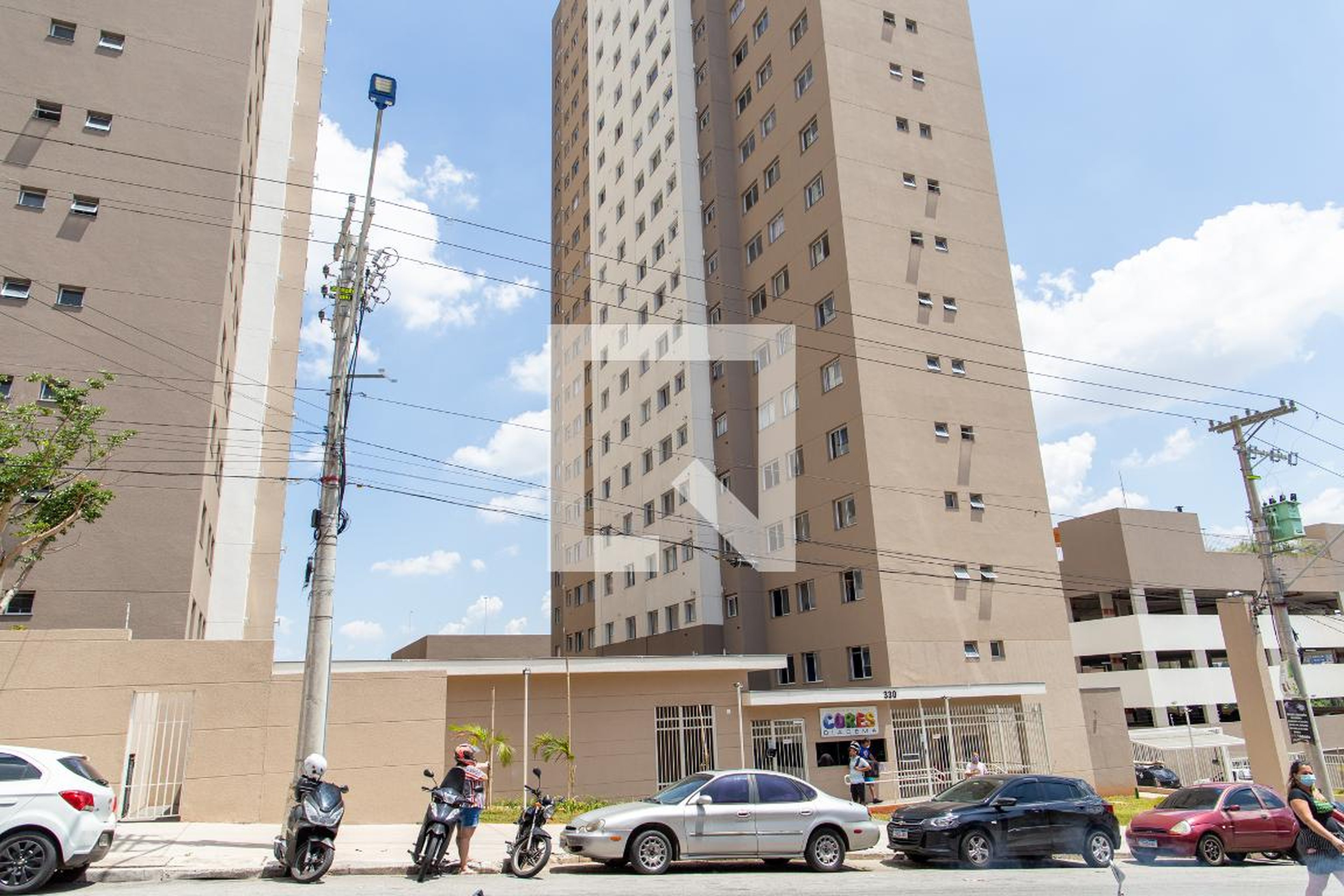 Fachada do condomínio Condomínio Clube Cores Diadema