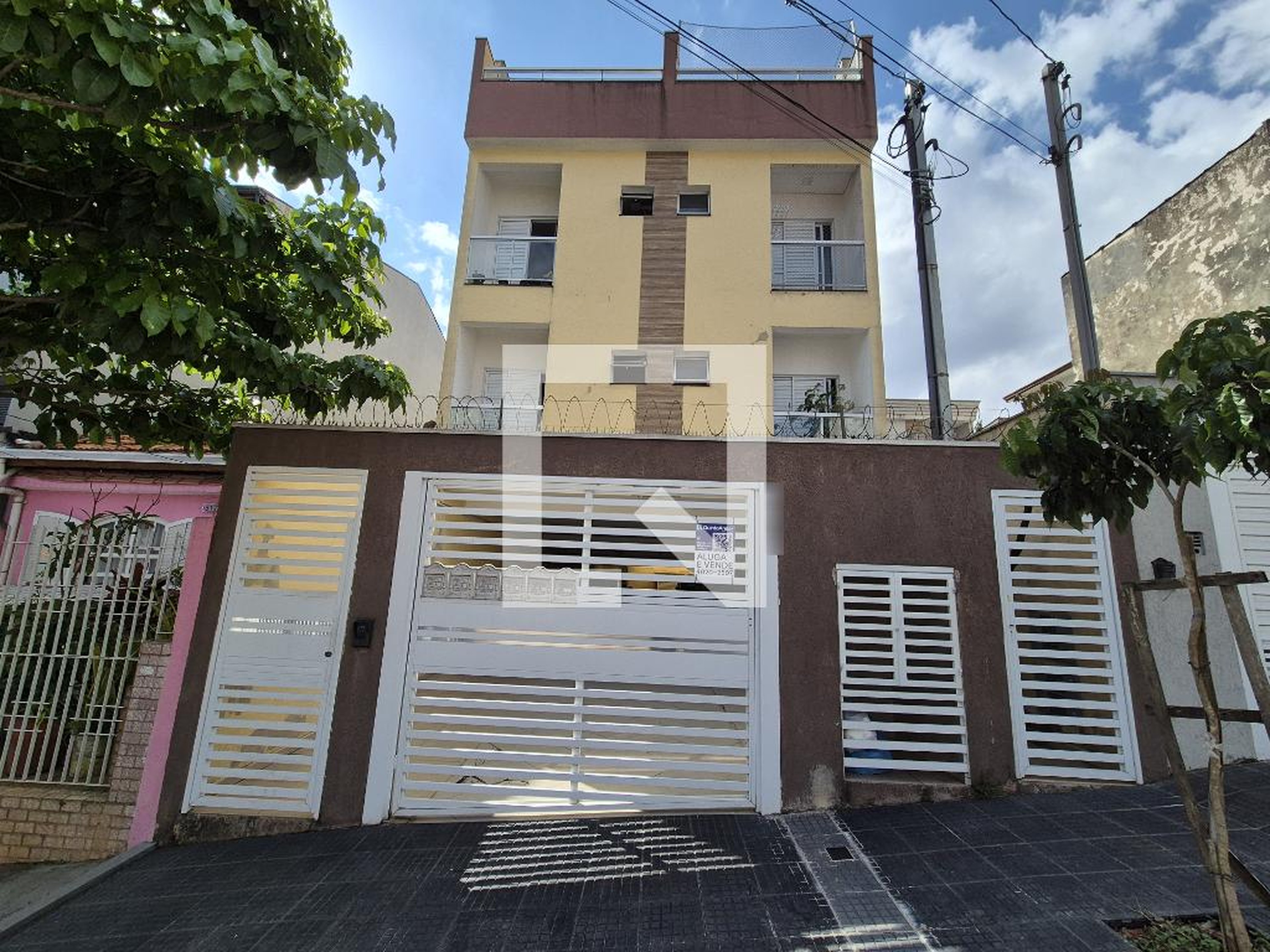 Fachada Condomínio em Rua Chile, 323