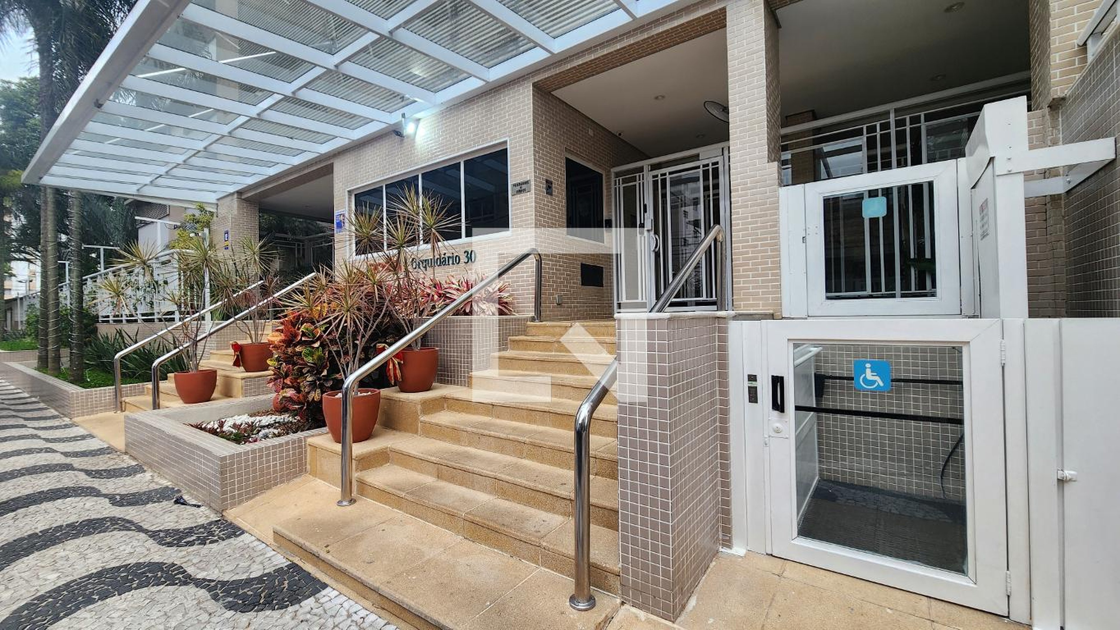 Fachada Condomínio Rossi Orquidário