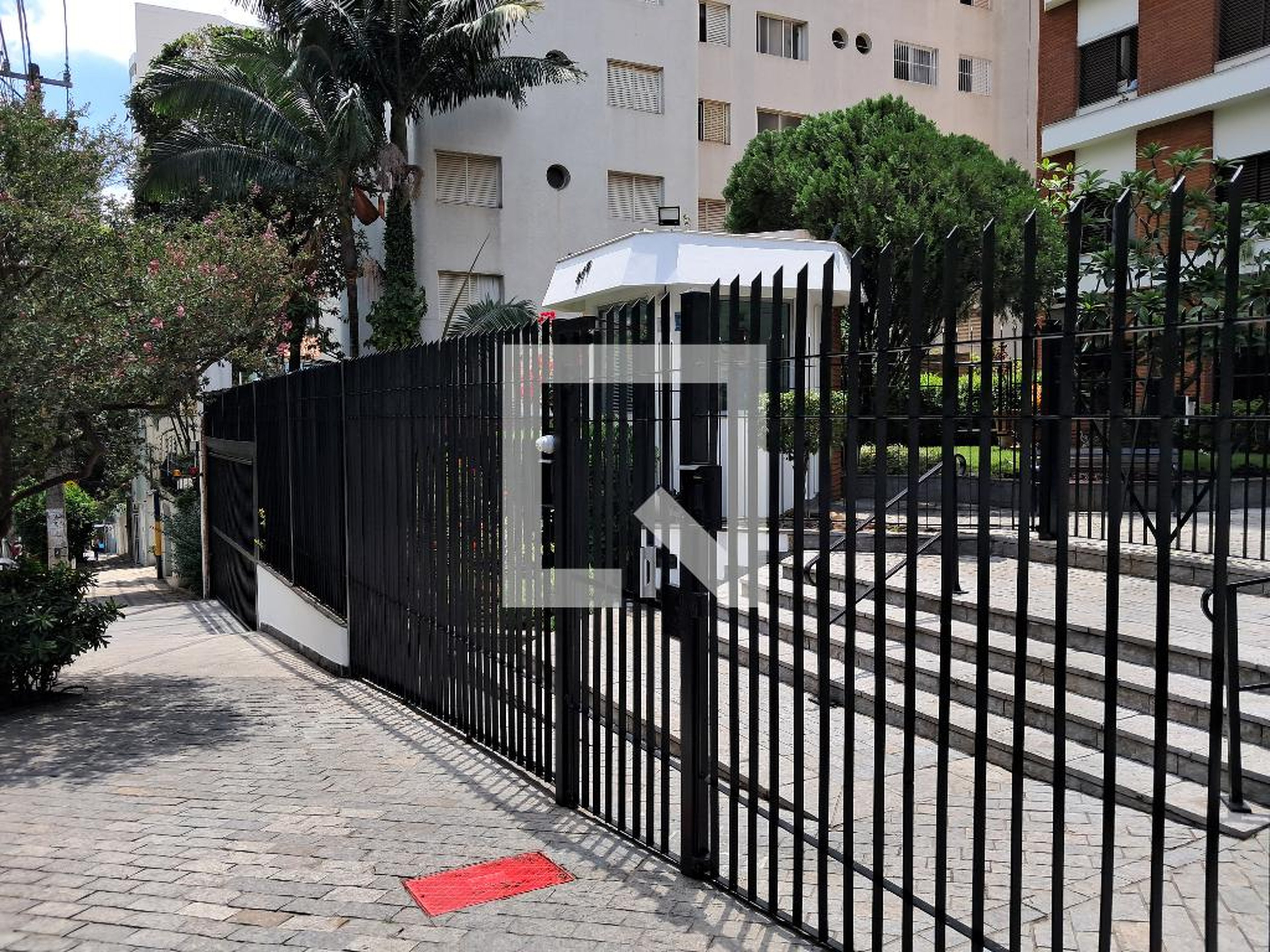 Fachada Condomínio Mayfair Gardens