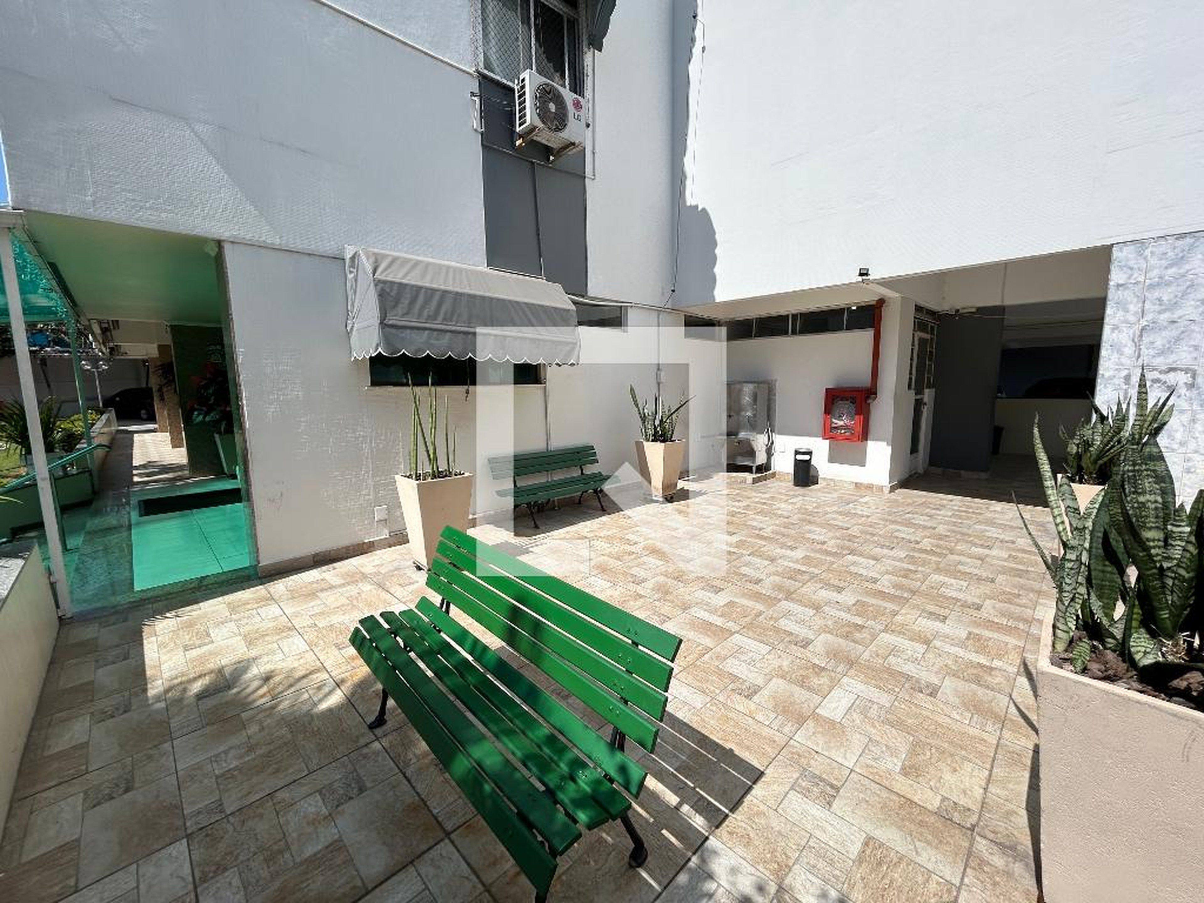 Área comum - Tuiuti