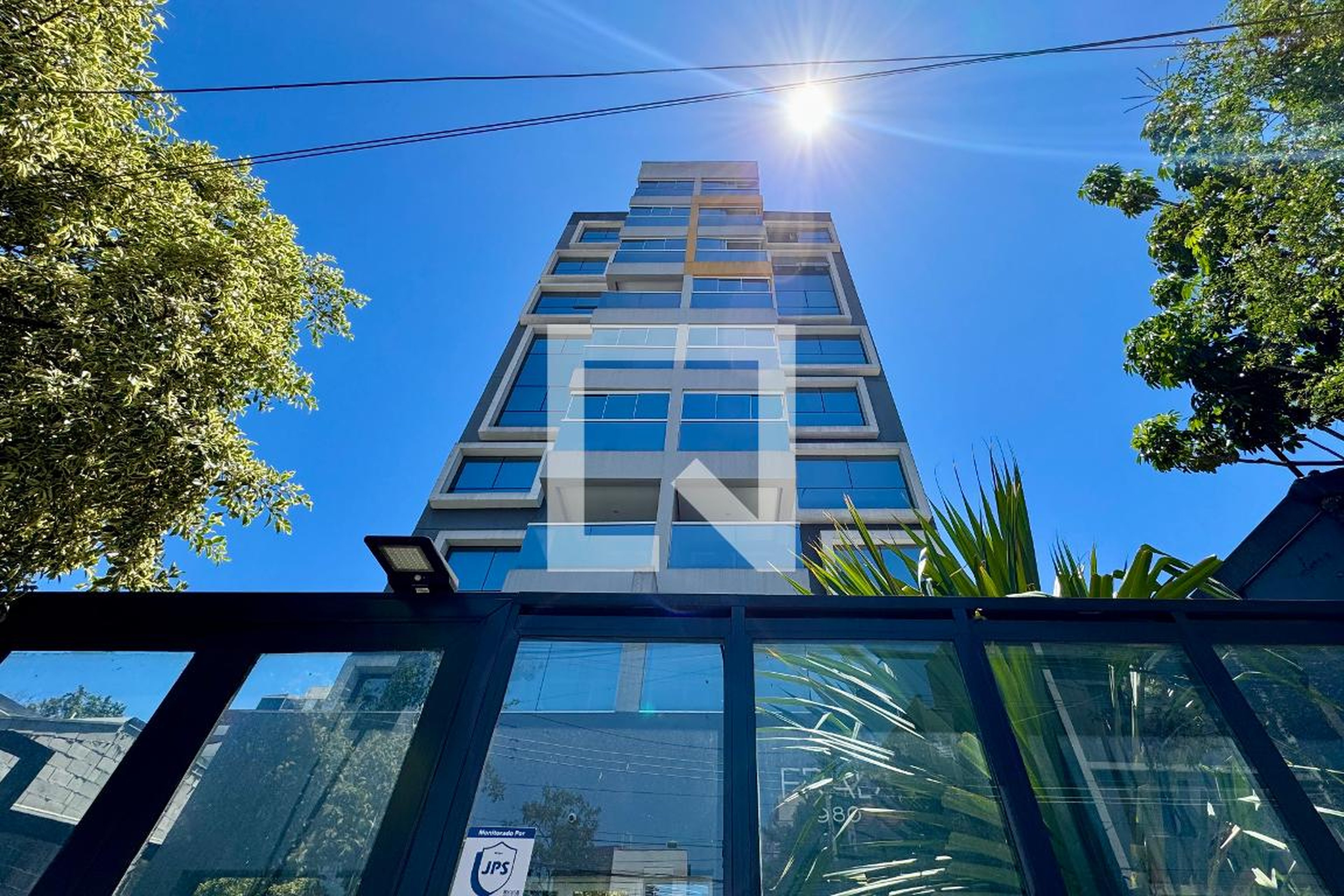 Fachada Condomínio Fradik