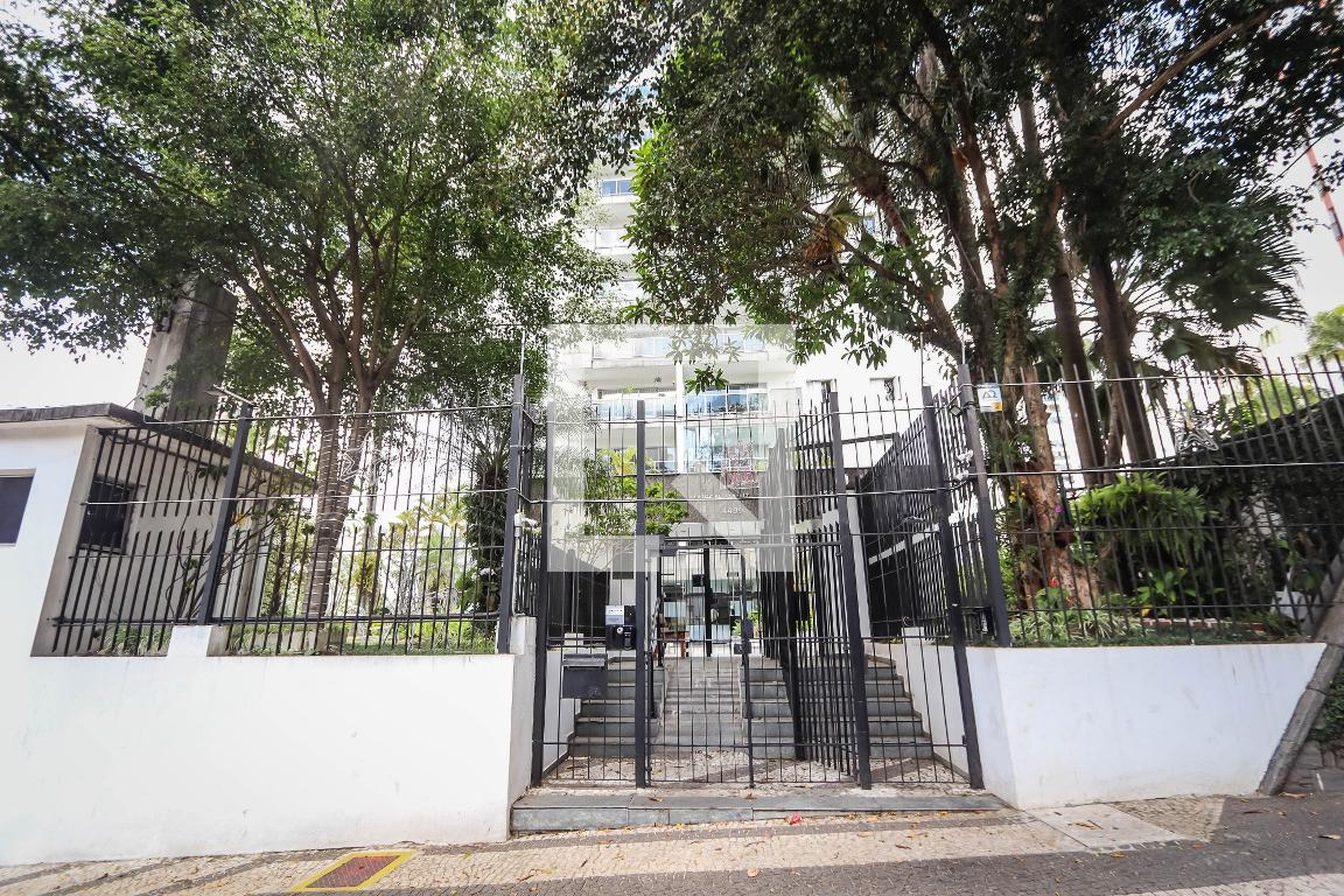 Fachada do prédio Condomínio Maison Saint Paul