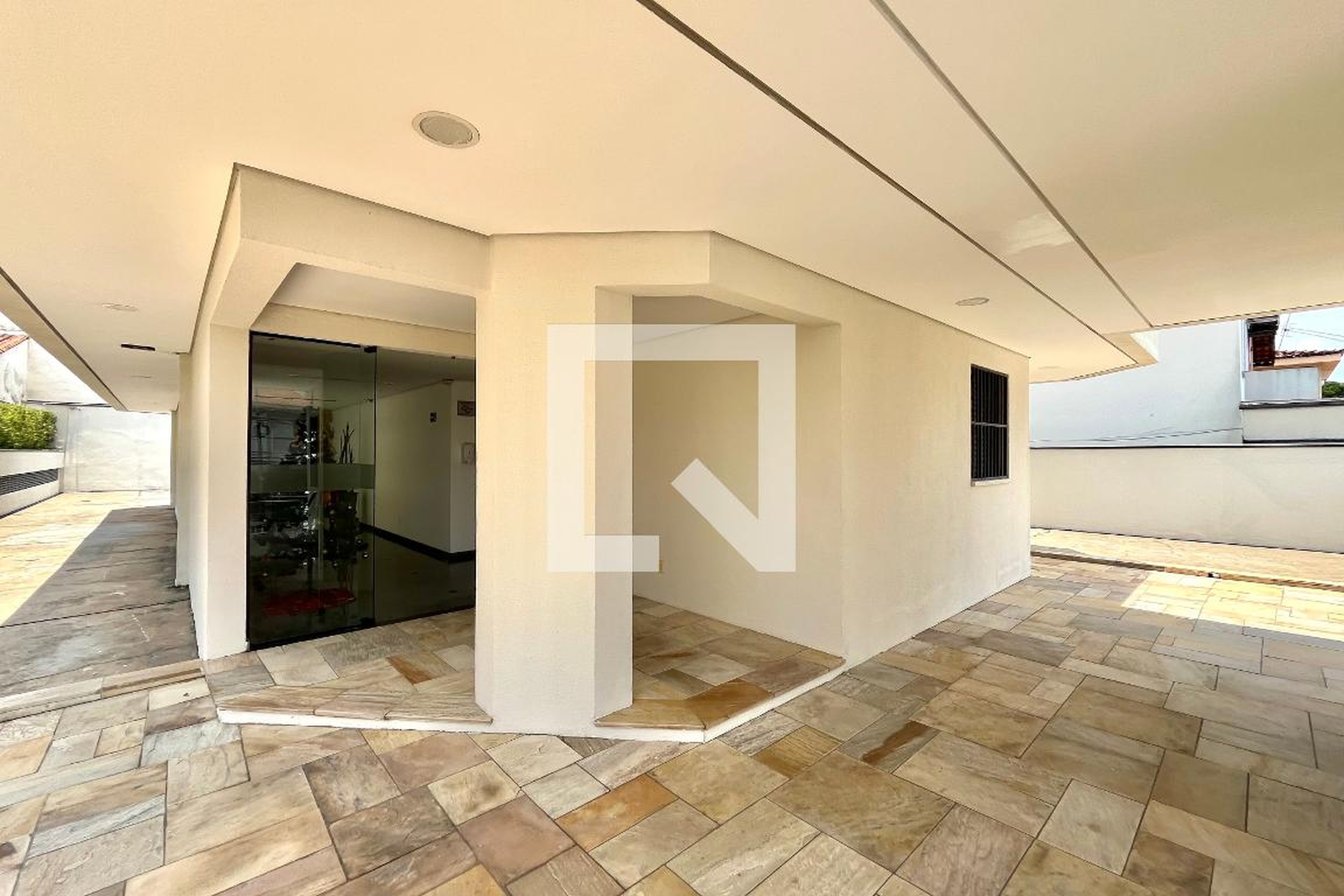 Hall de entrada - Ed. Saint Marteen