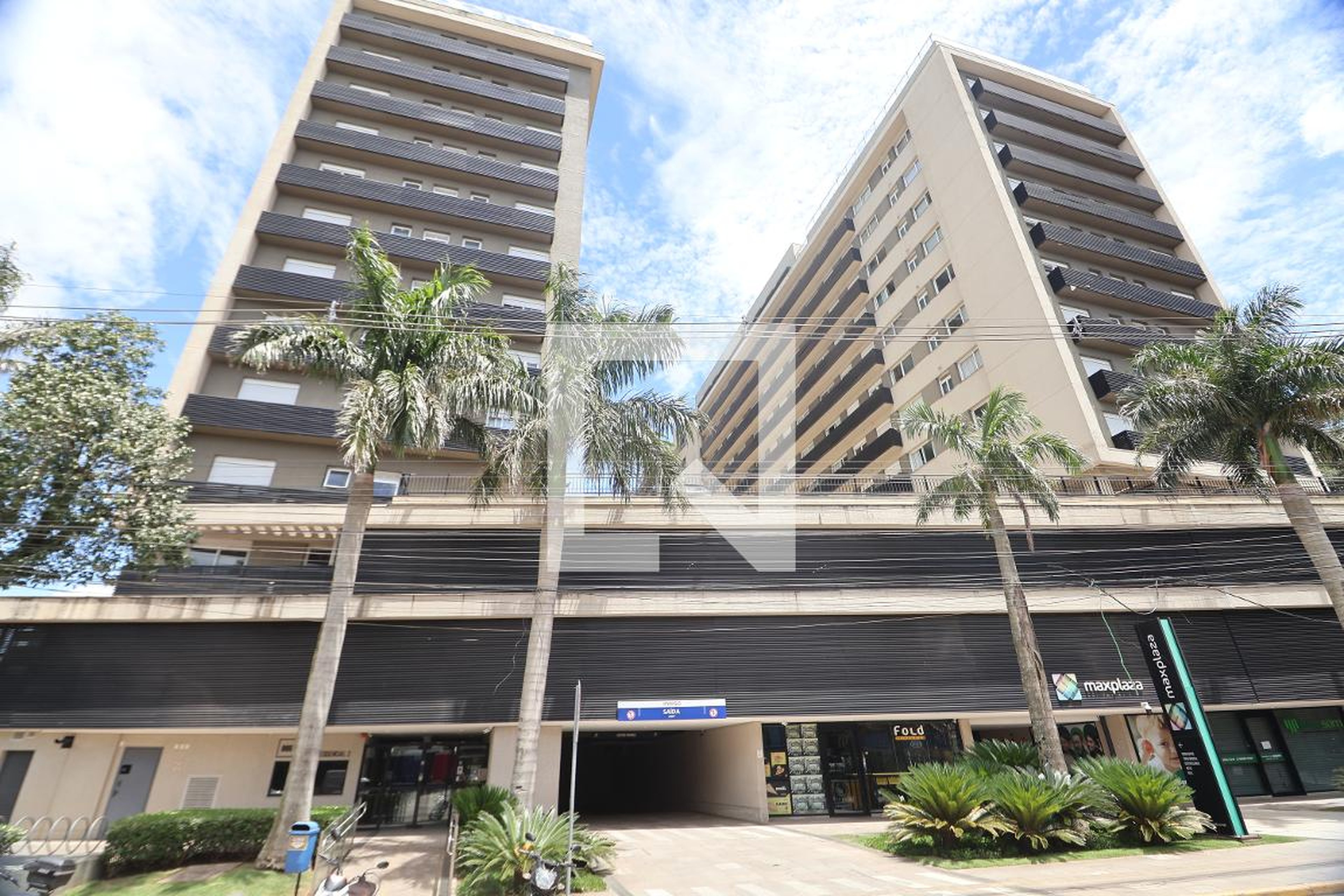 Fachada Condomínio Maxplaza