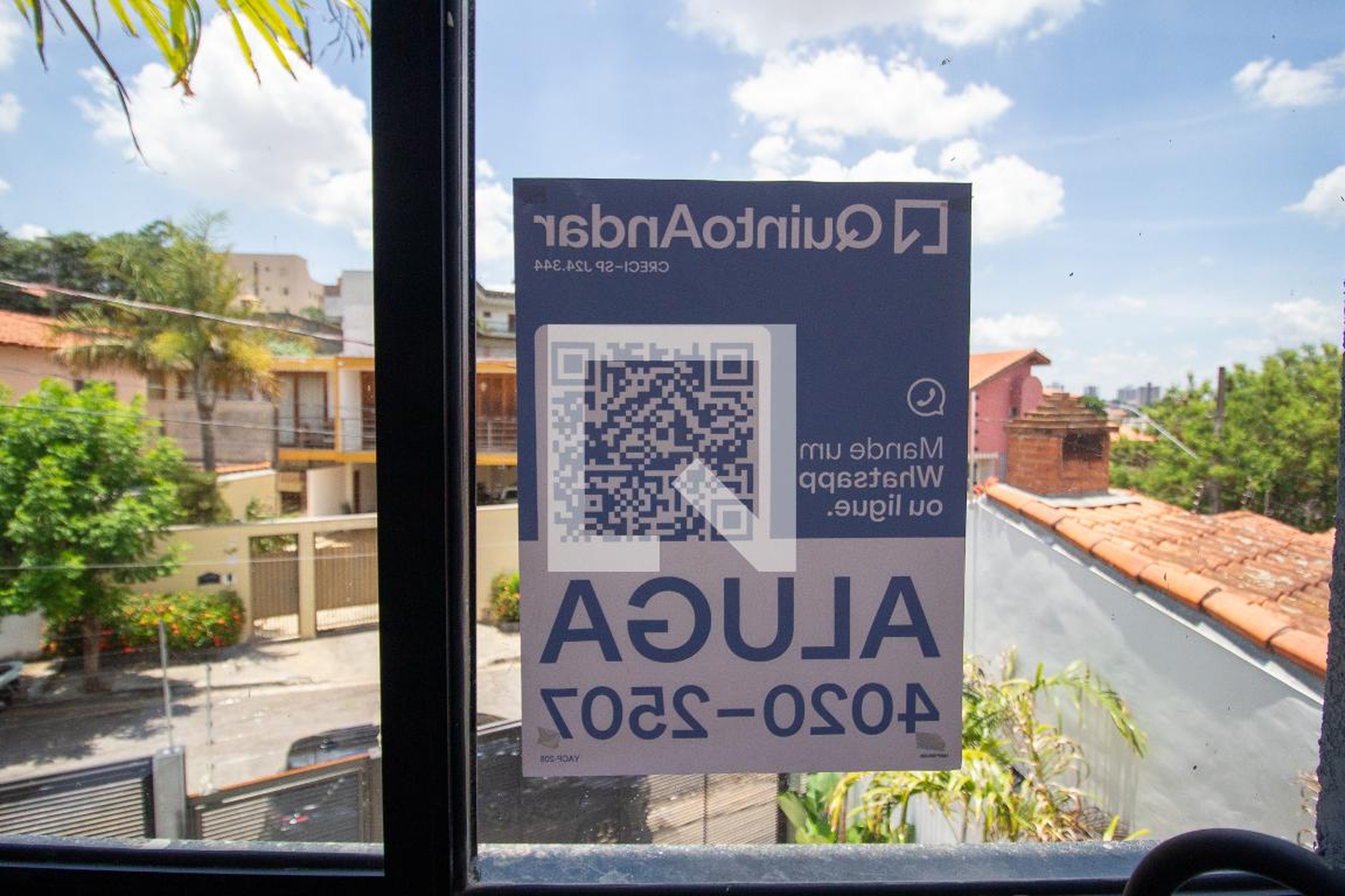 Fachada Condomínio em Rua Álvaro Túnis, 305