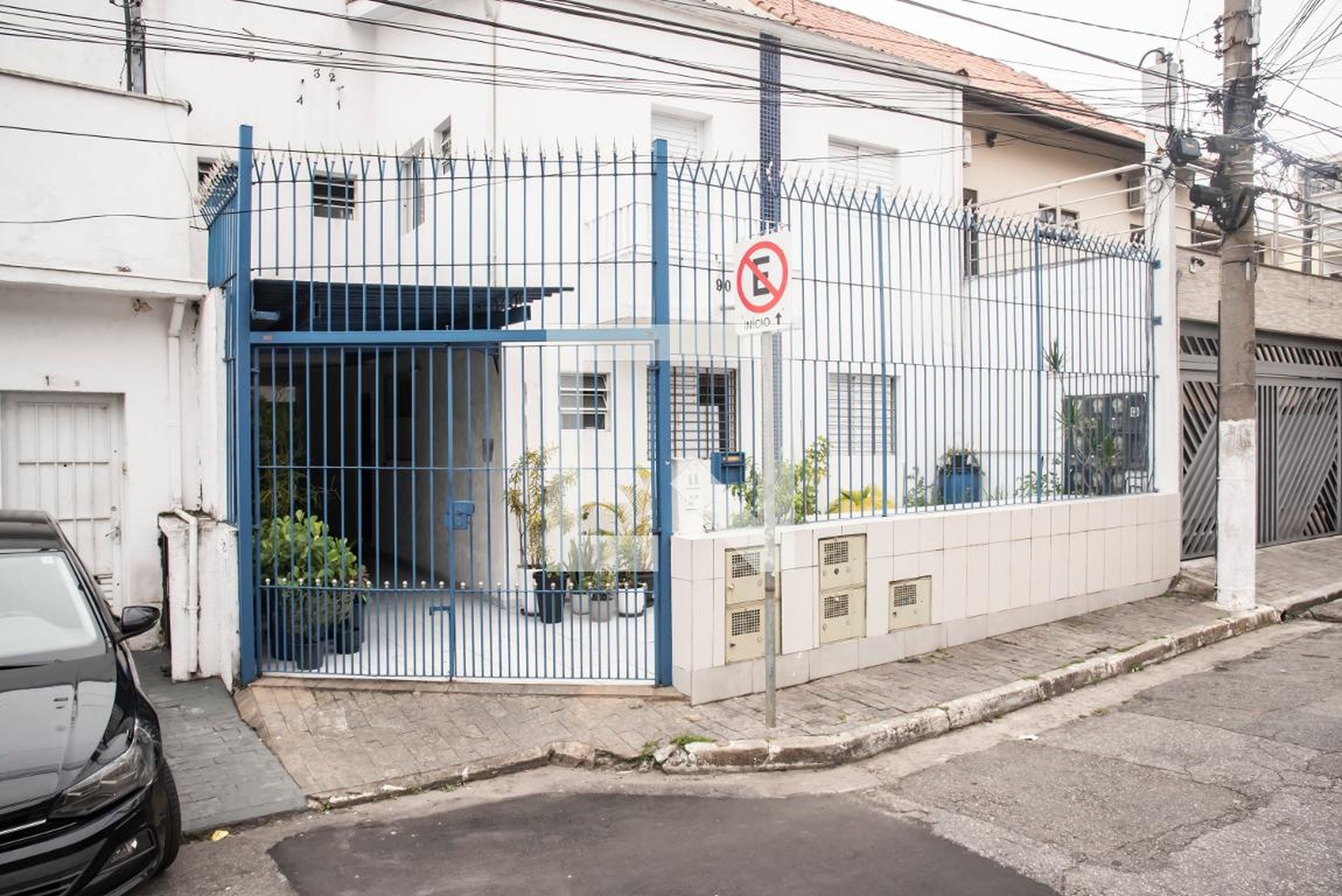 Fachada Condomínio em Rua Urânio, 90
