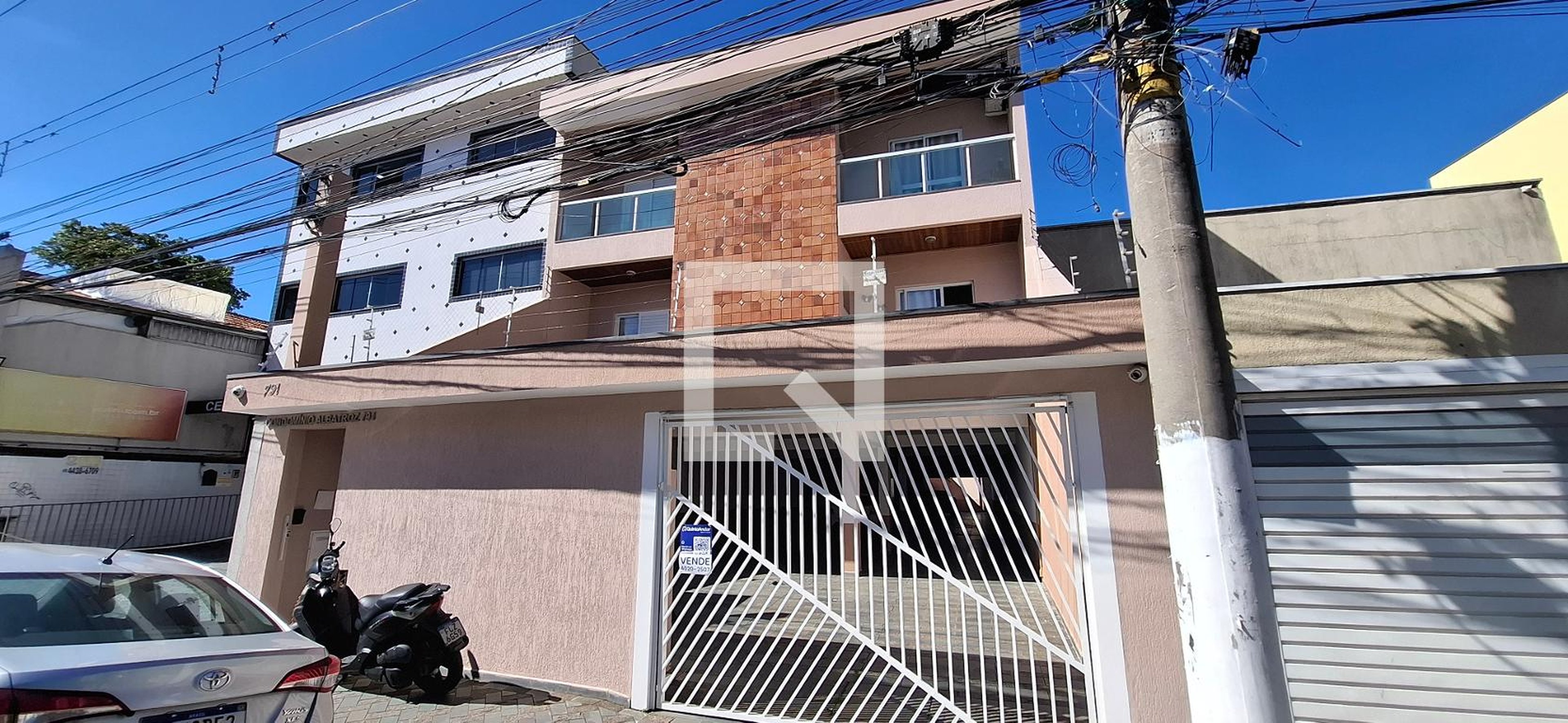 Fachada Condomínio em Rua Onze de Junho, 791