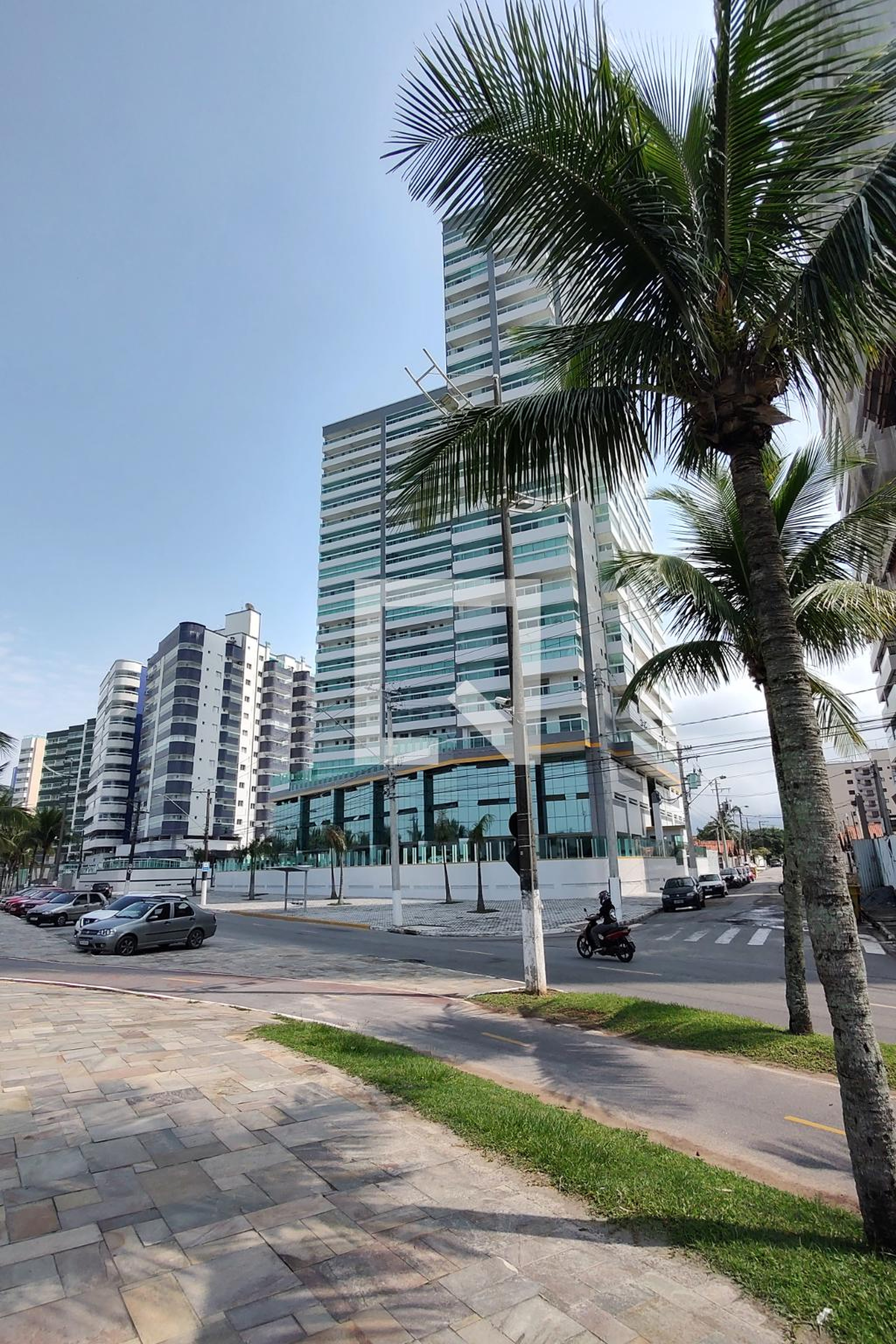 Fachada do Prédio Condomínio Dubai