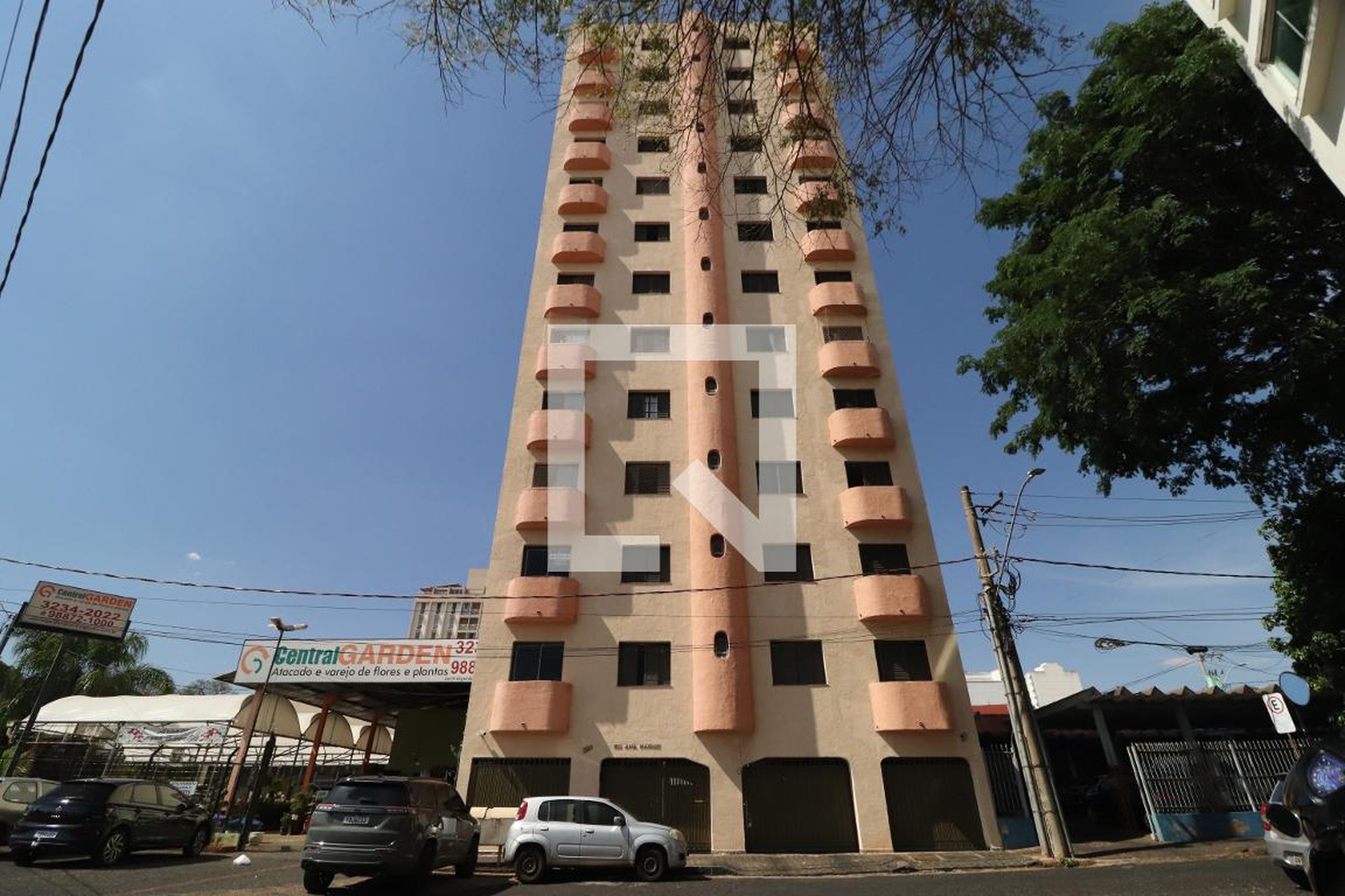 Fachada Condomínio em Rua Martinésia, 322