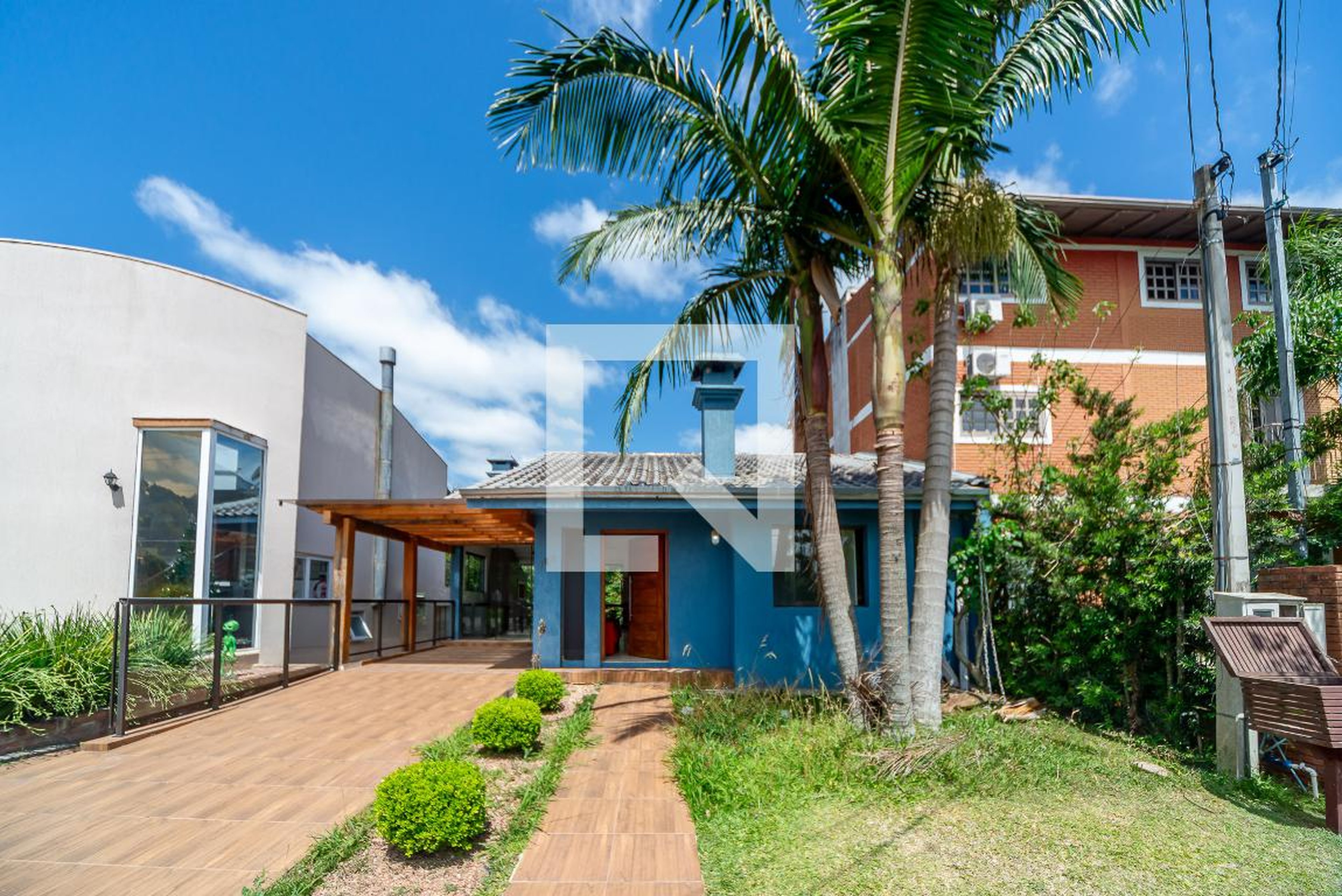 Fachada Condomínio em Rua Cedro, 150