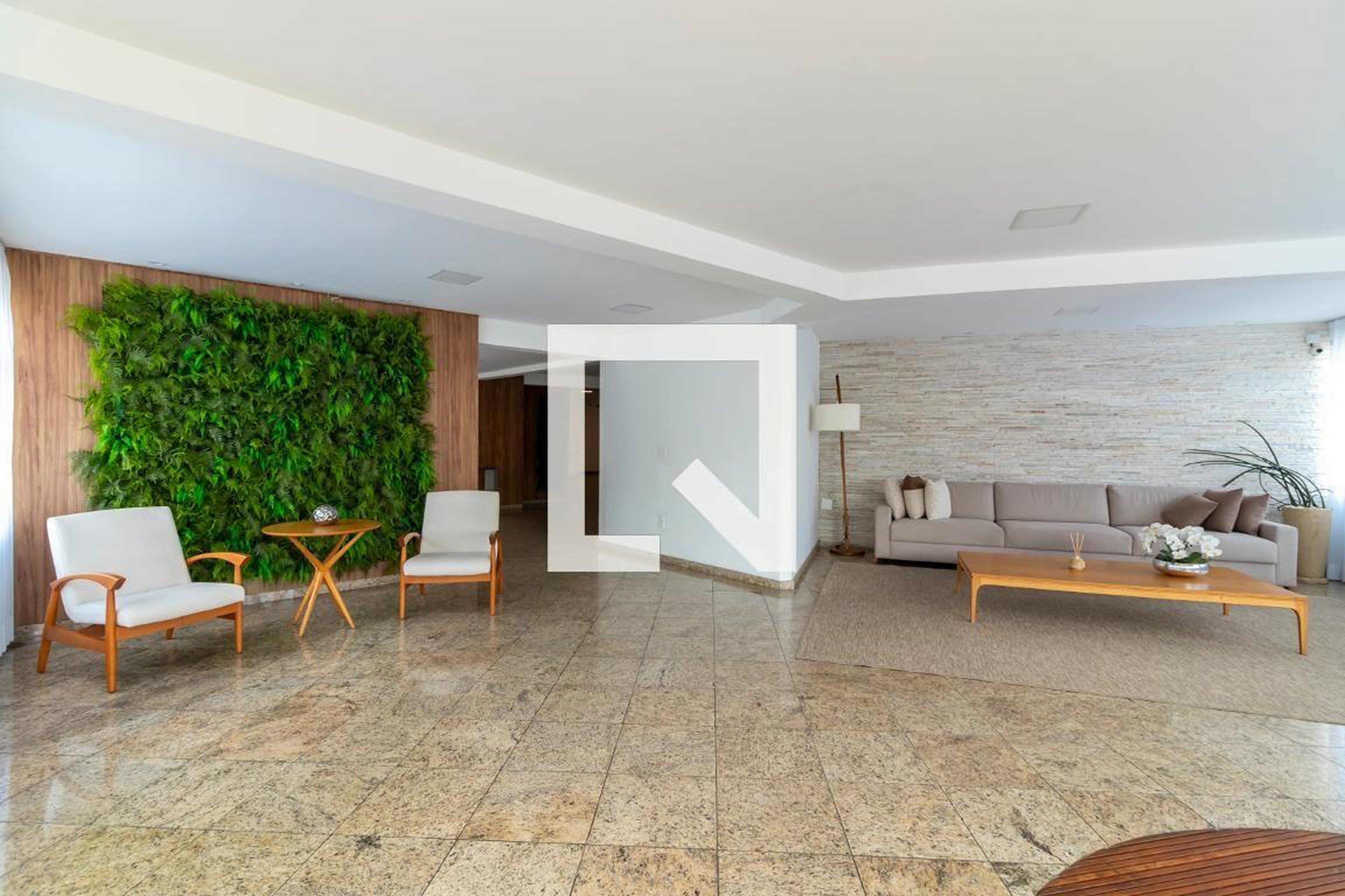 Hall de entrada - Edifício Jardins Reims