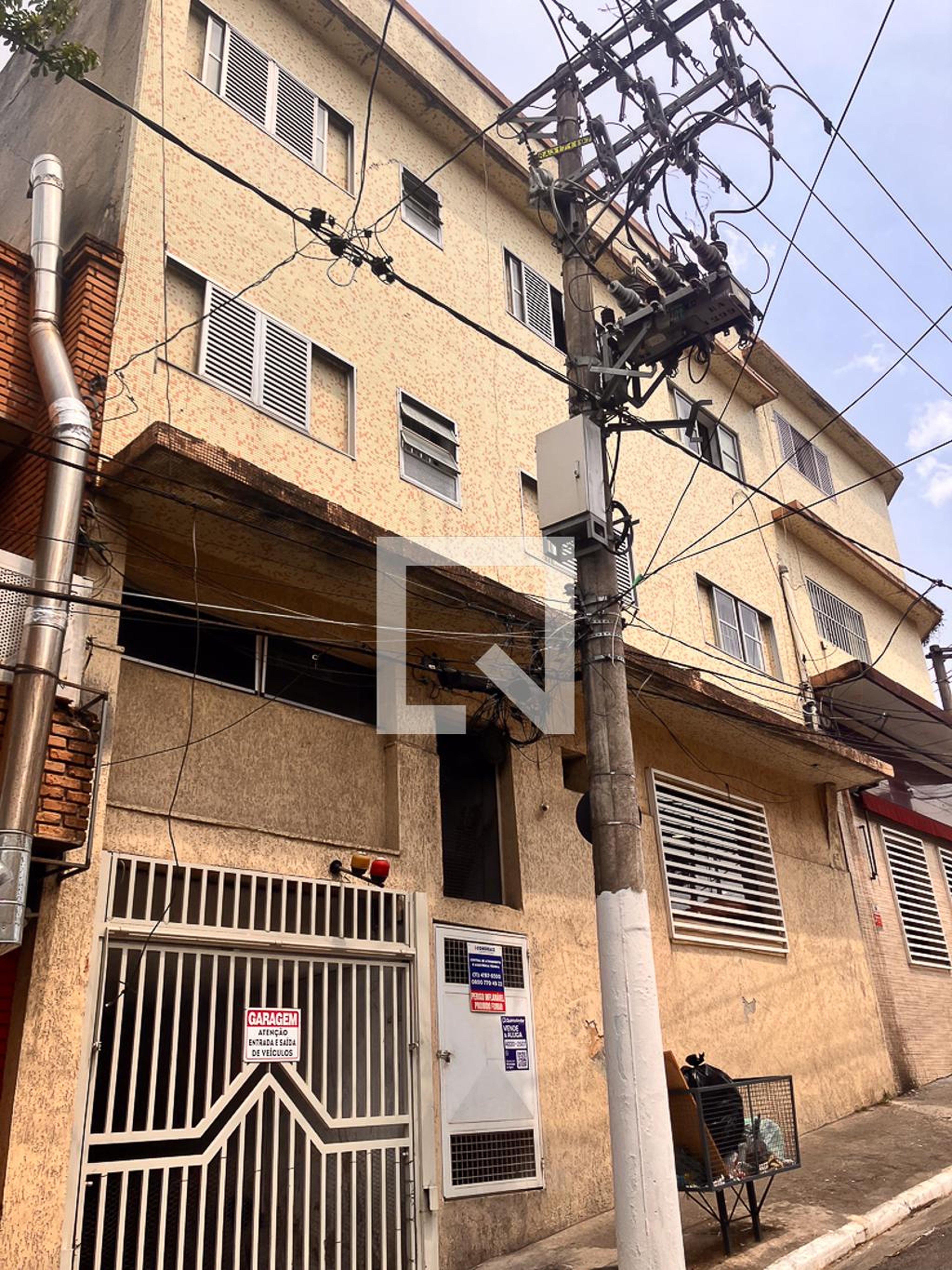 Fachada Condomínio em Praça Coronel Mello Gaia, 1