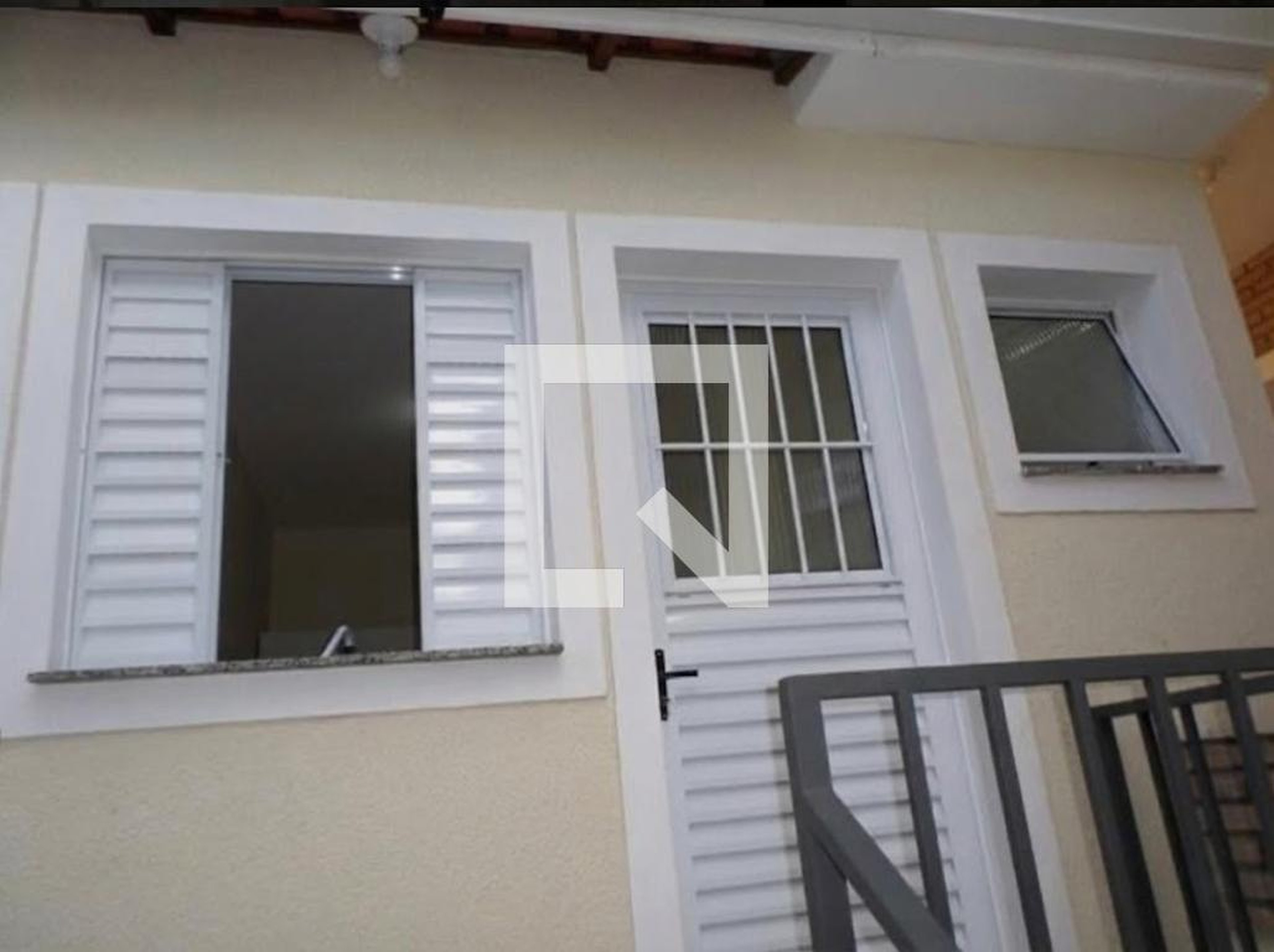 Fachada Condomínio em Rua João Assi, 118