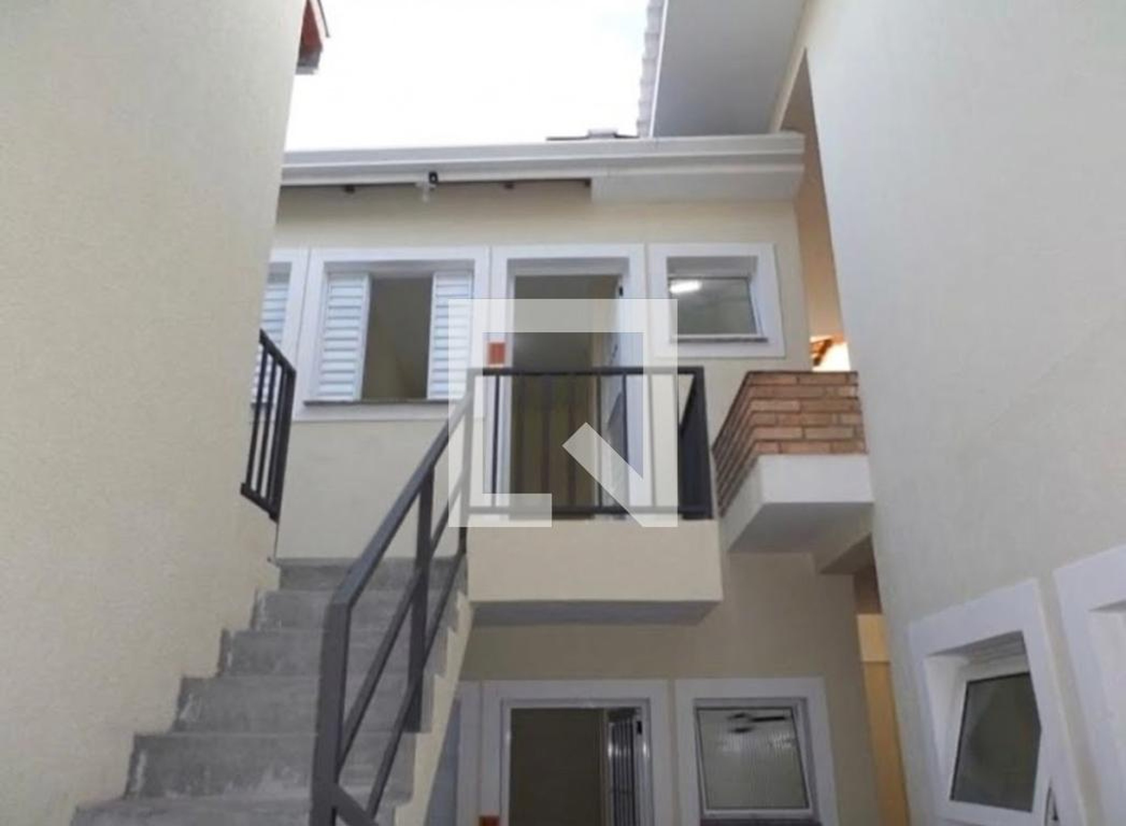 Fachada Condomínio em Rua João Assi, 258