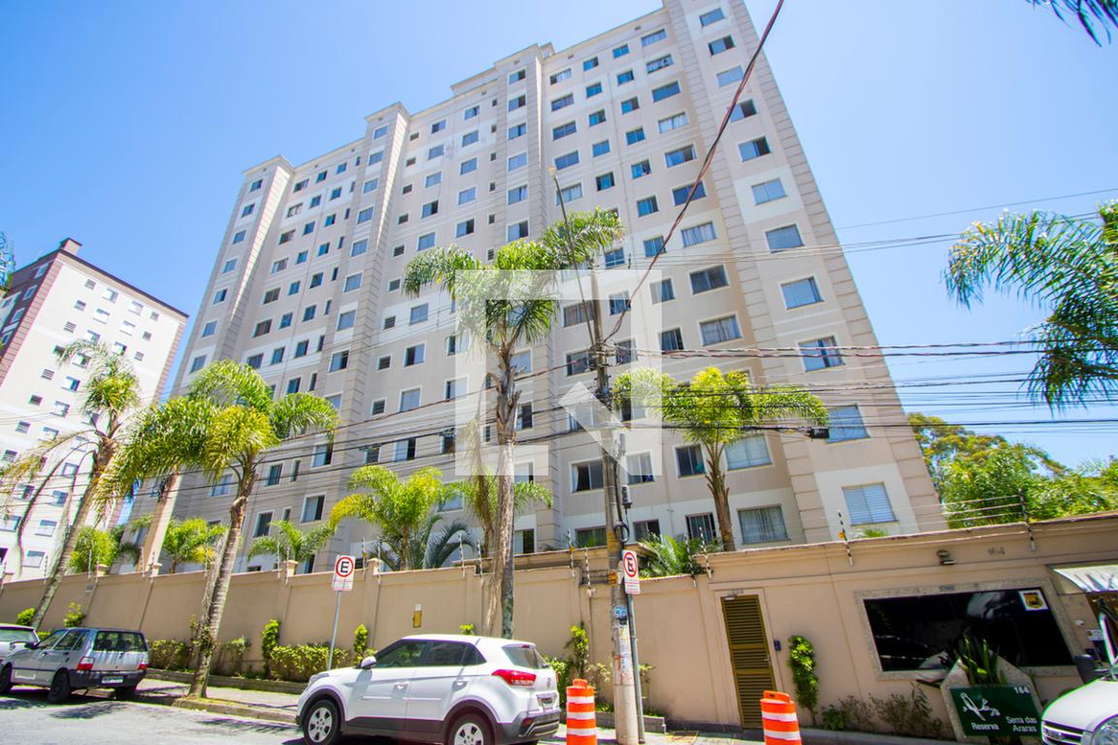 Fachada Condomínio Reserva Serra das Araras