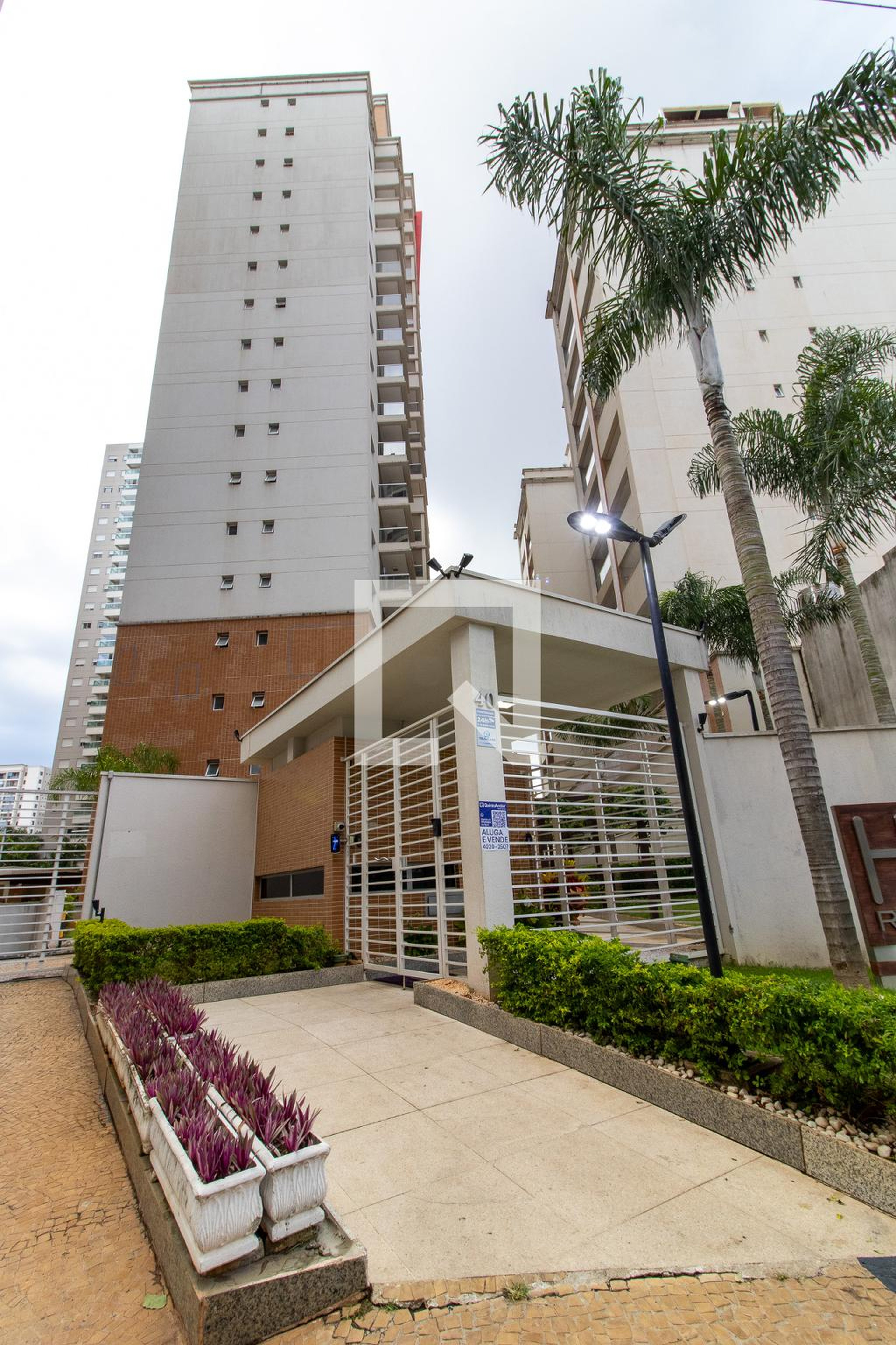 Fachada Condomínio DOT Home