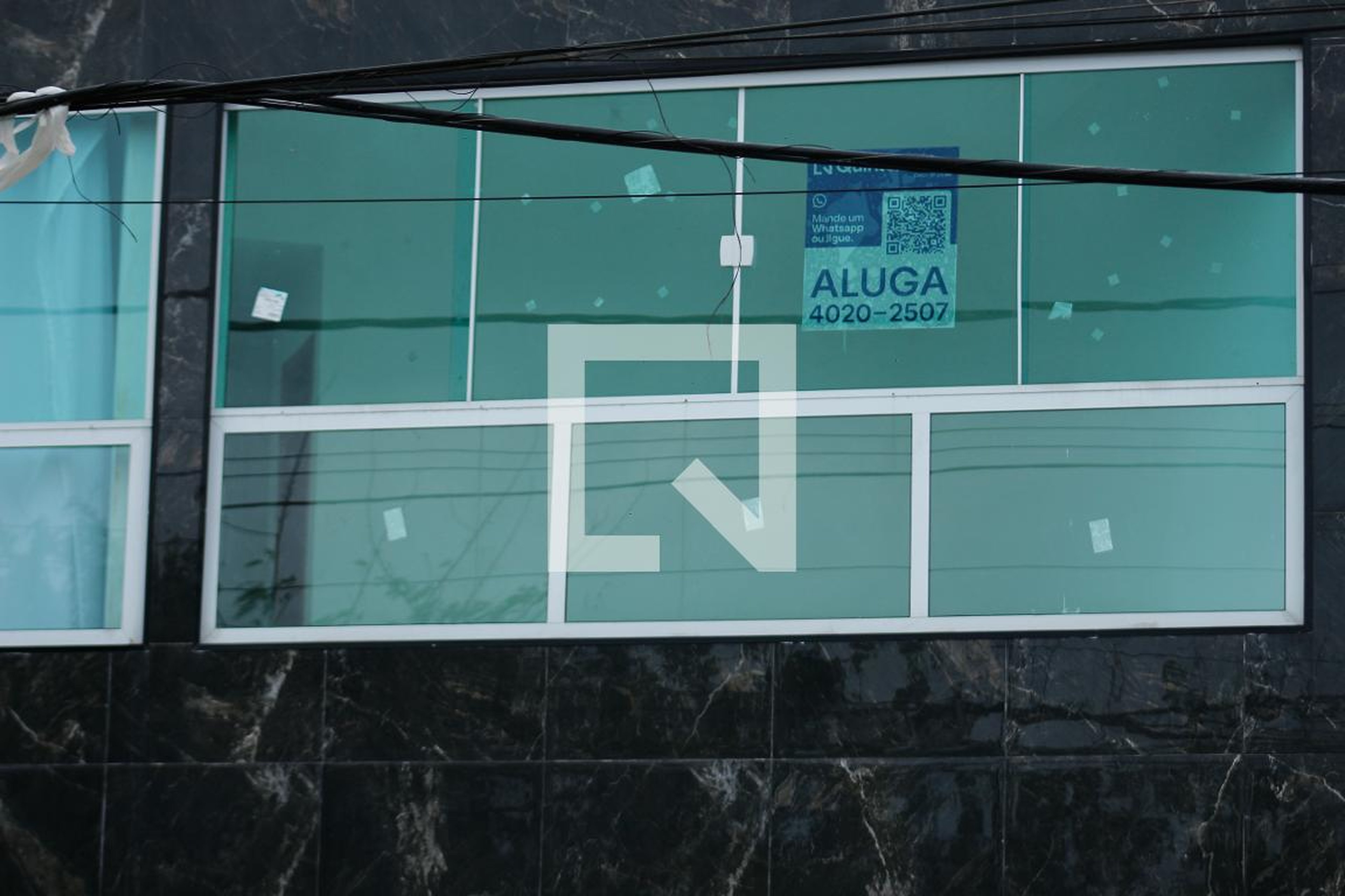 Fachada Condomínio em Rua Nestor Ferreira da Rocha Júnior, 468