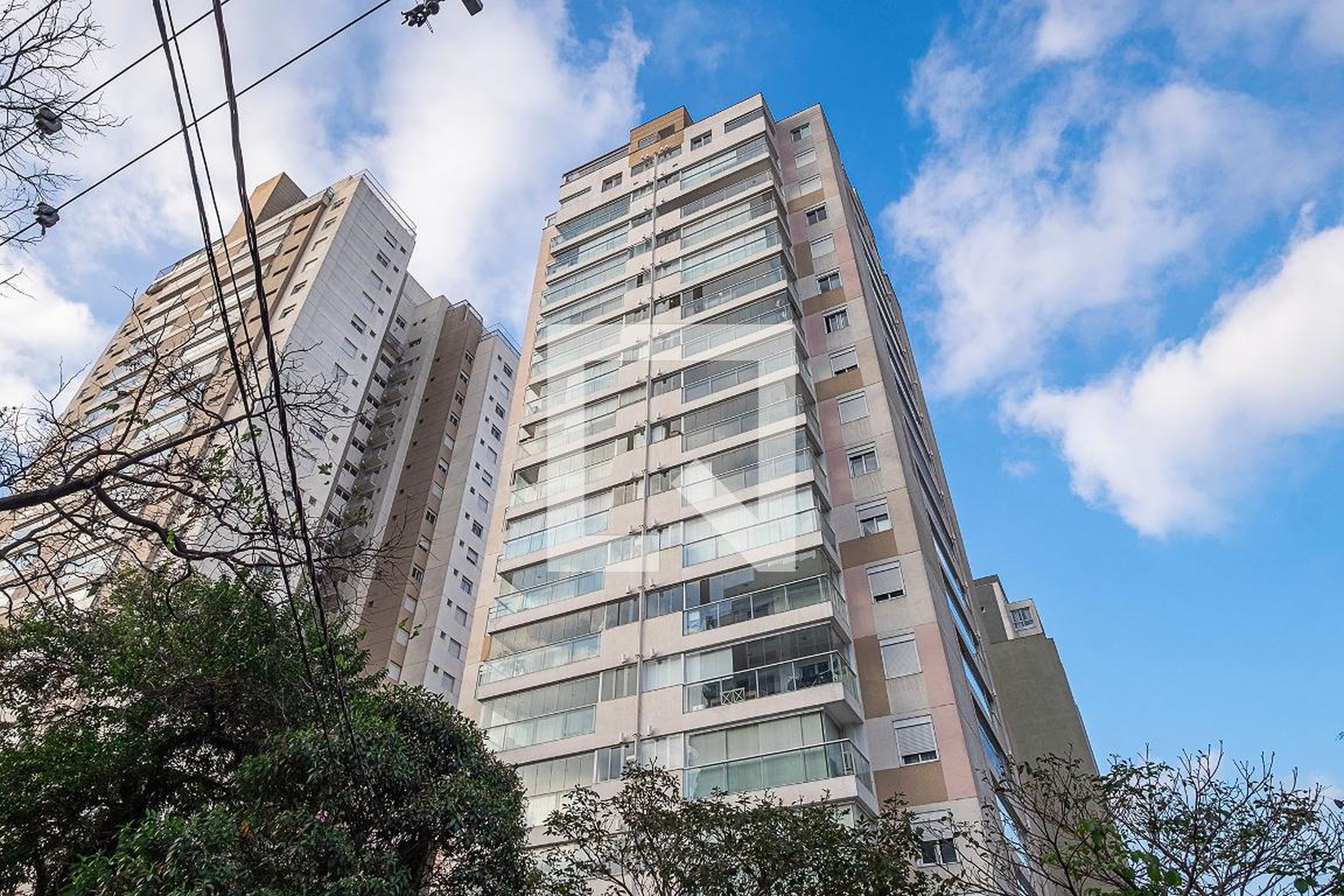 Fachada Condomínio Arts Mourato Coelho