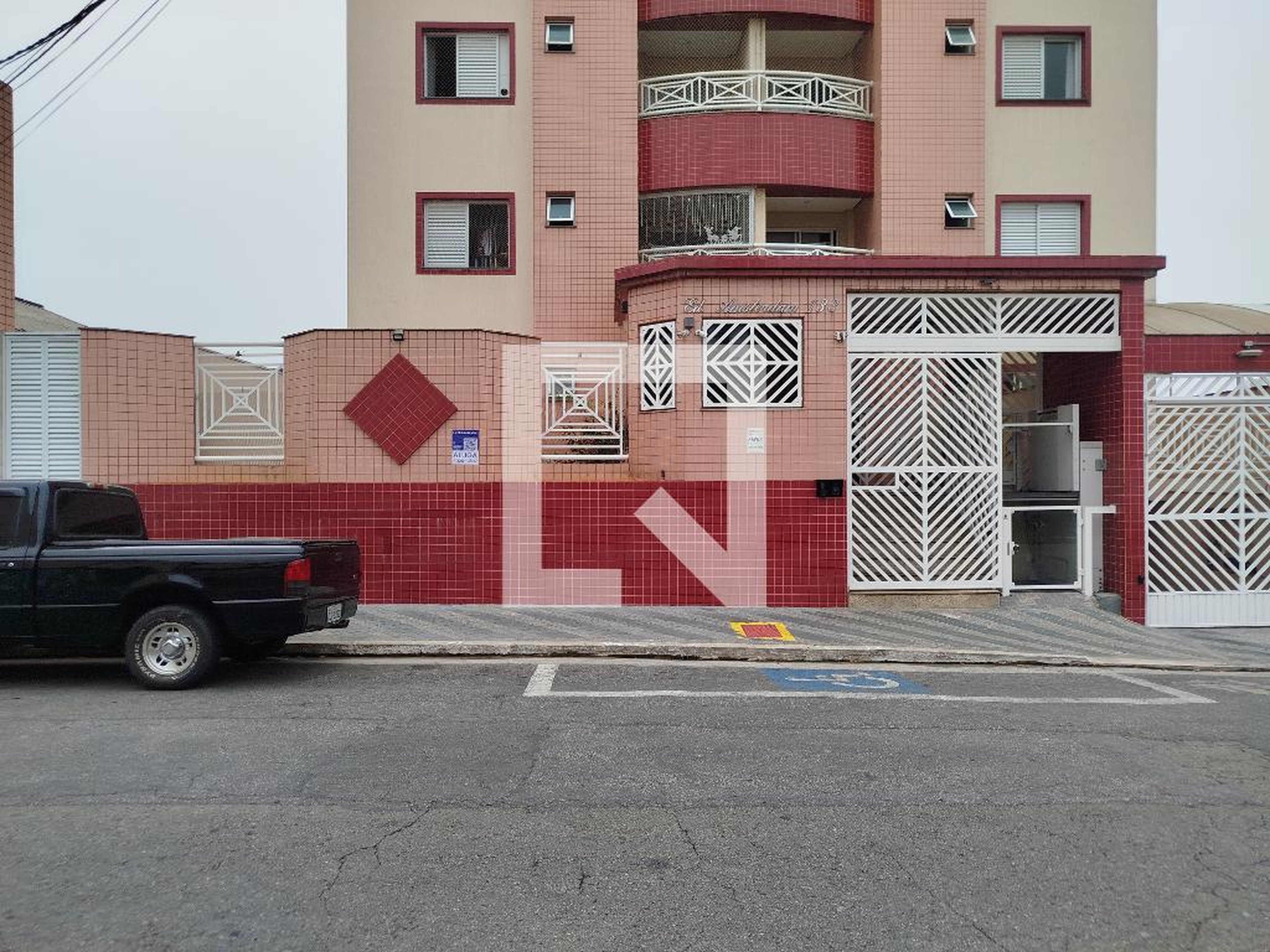 Fachada Condomínio Ed. Amsterdam