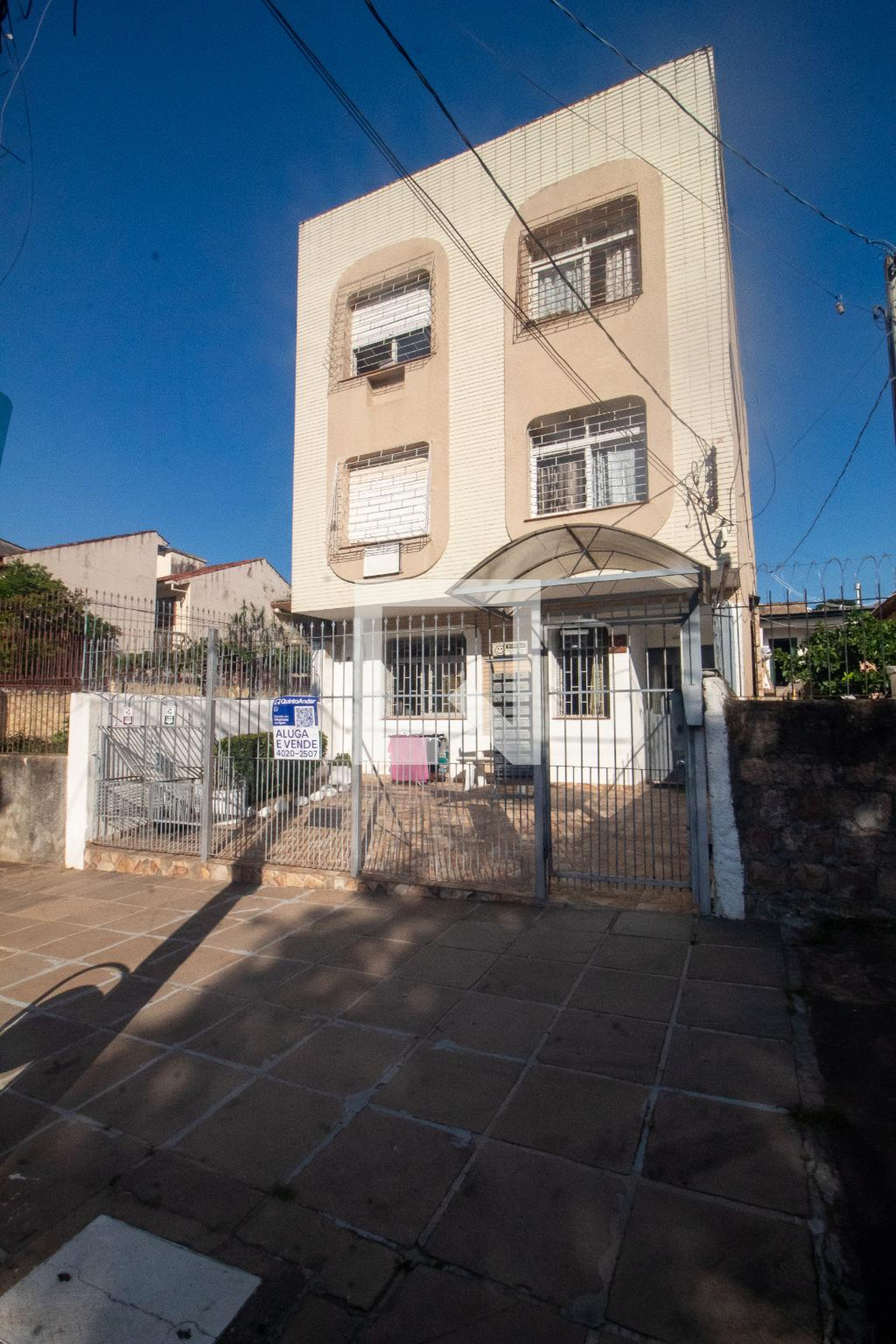 Fachada Edifício Guarapitã