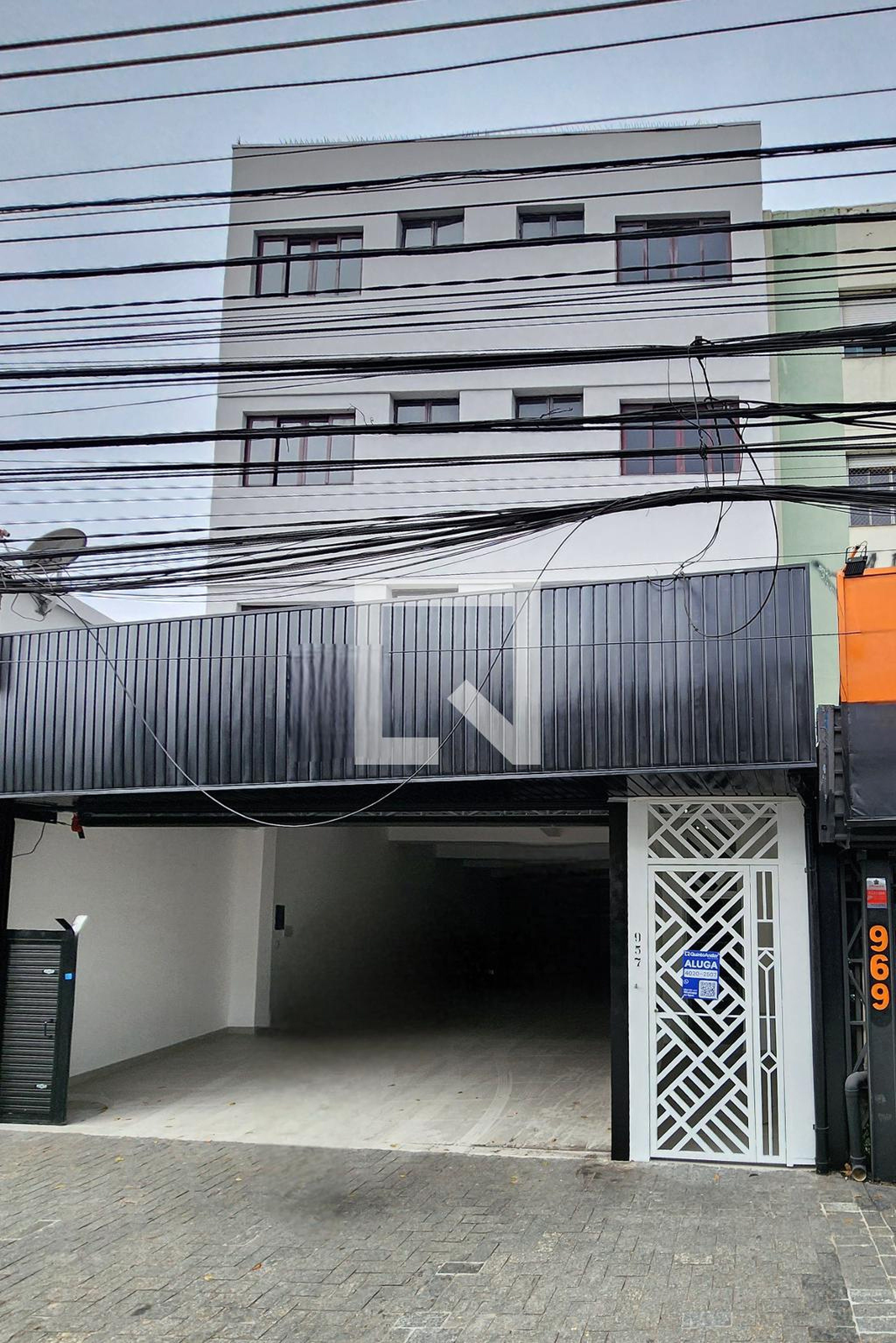 Fachada Condomínio em Rua Jurubatuba, 957