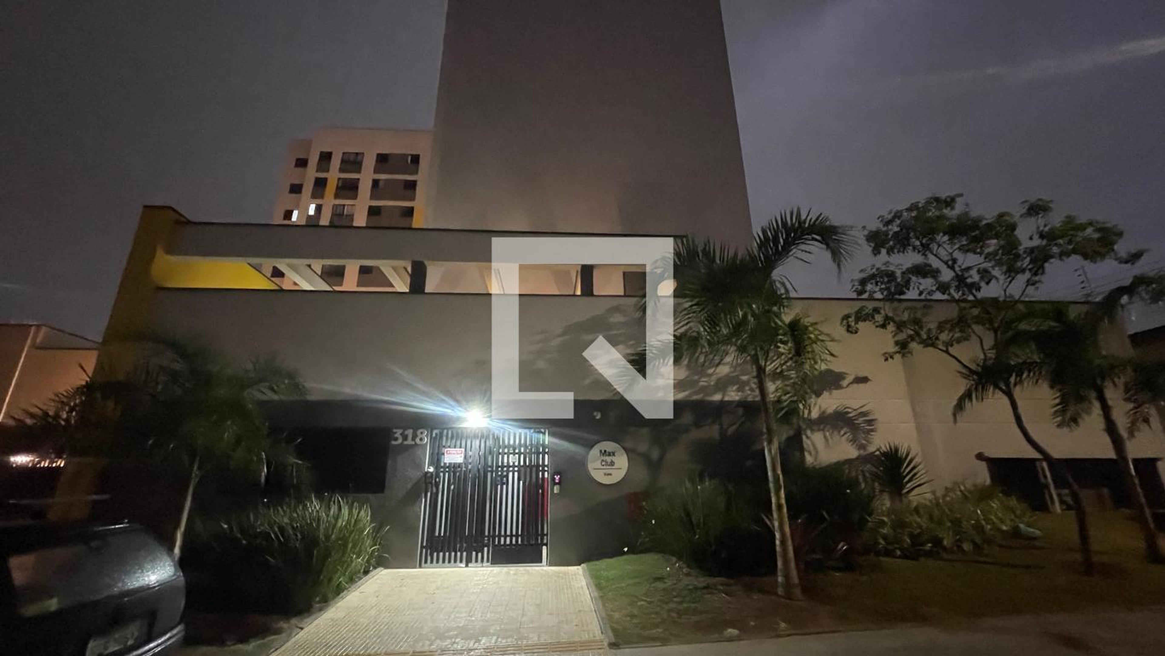 Fachada do Prédio Condomínio em Rua Cachoeira Utupiru, 318