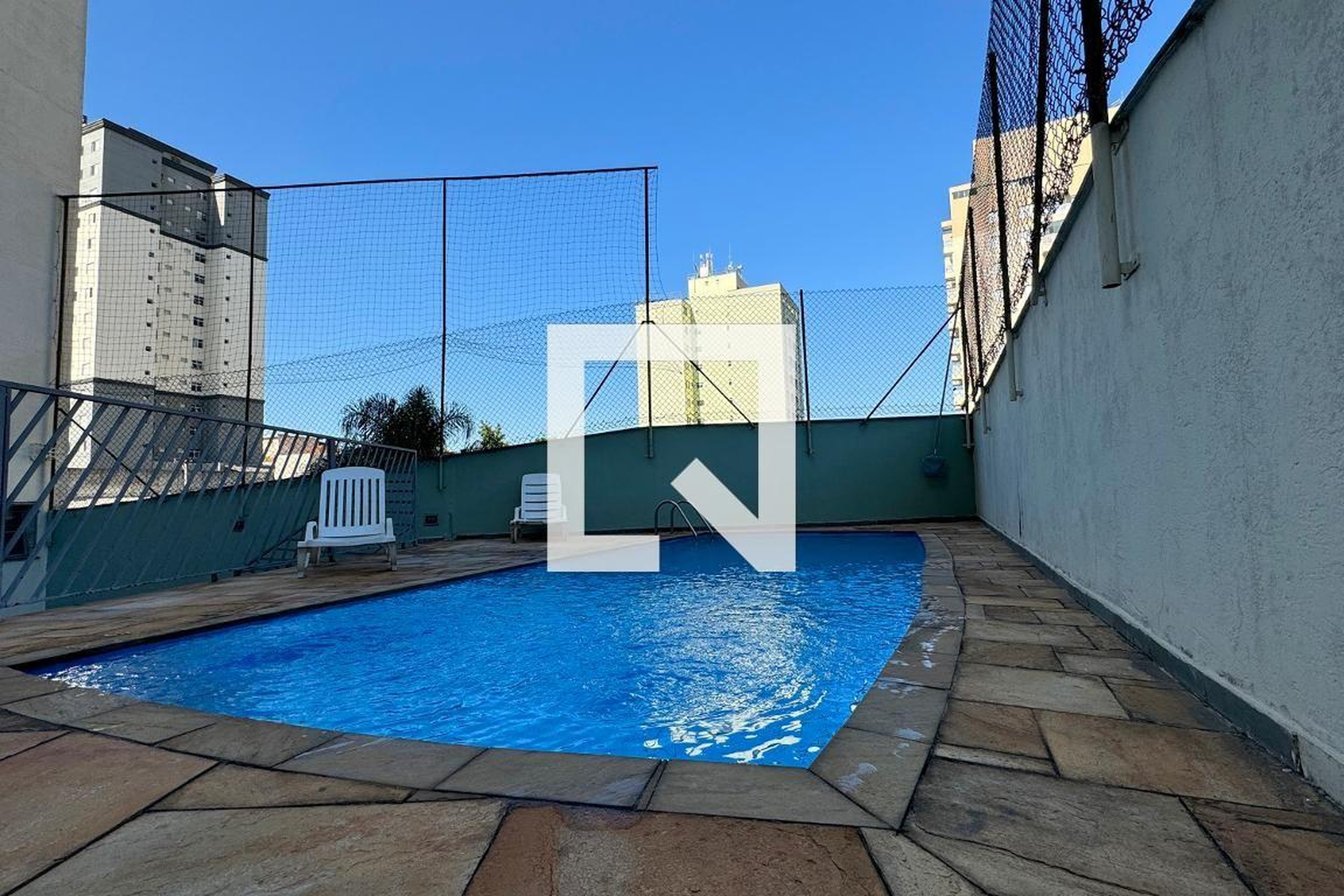 Piscina - Edifício José Correia