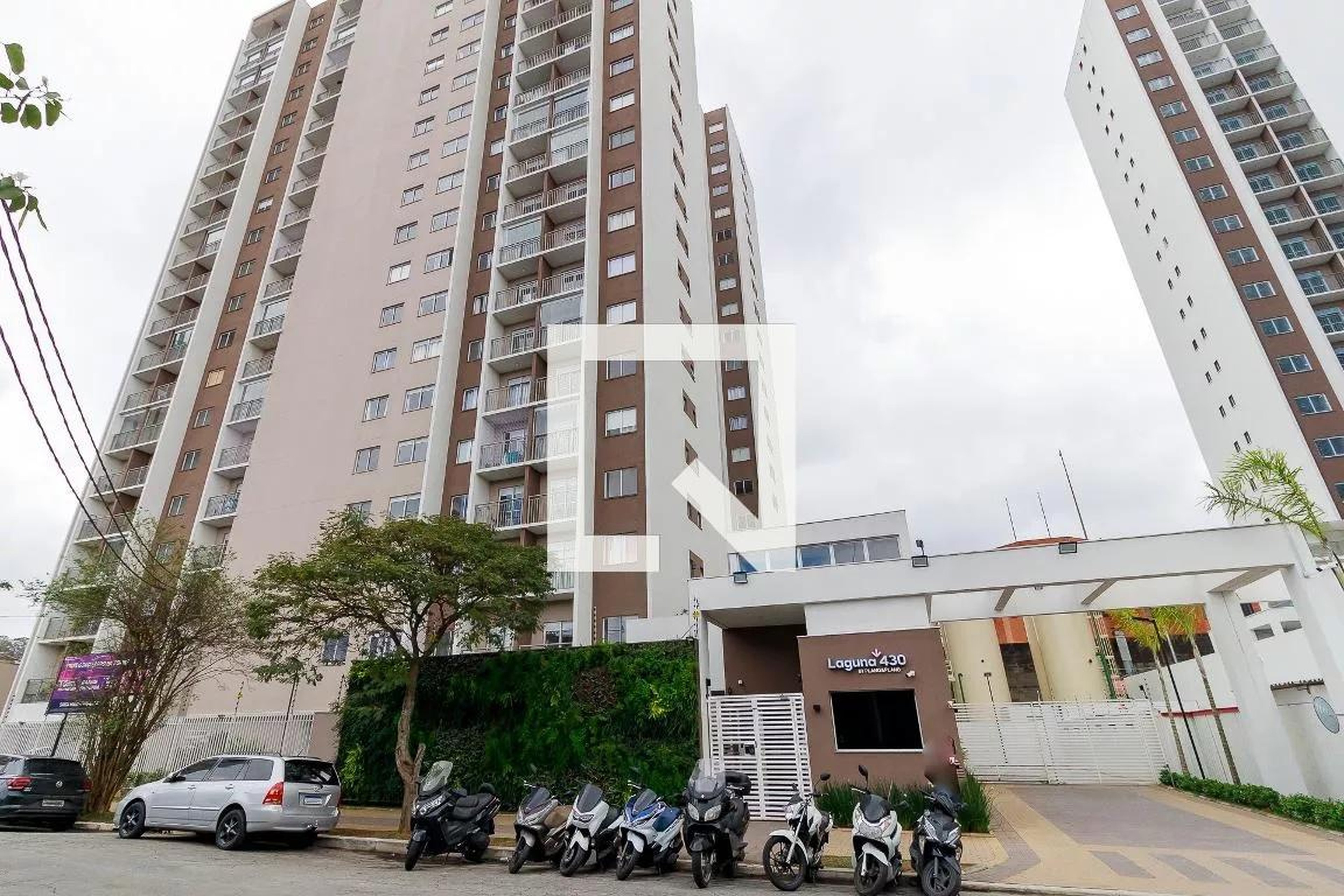 Fachada Condomínio de Edifício Residencial Laguna 430 - (São Paulo)