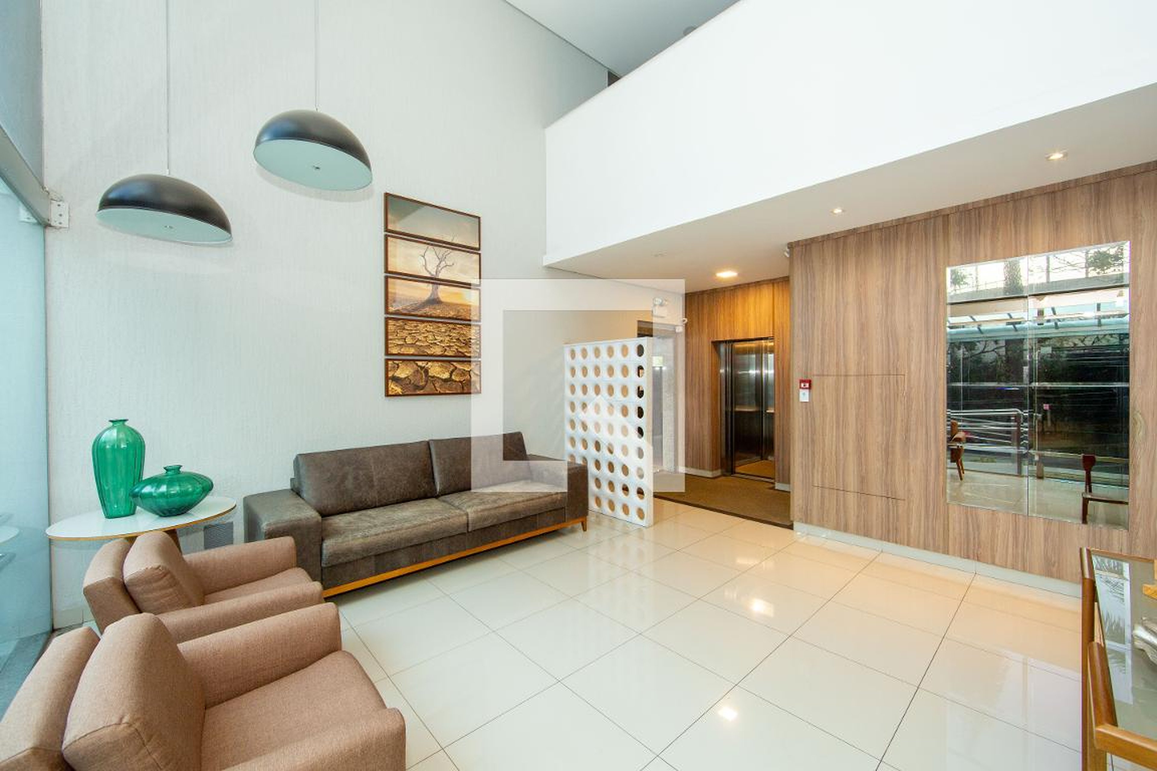 HALL Condomínio em Rua Araraquara, 401