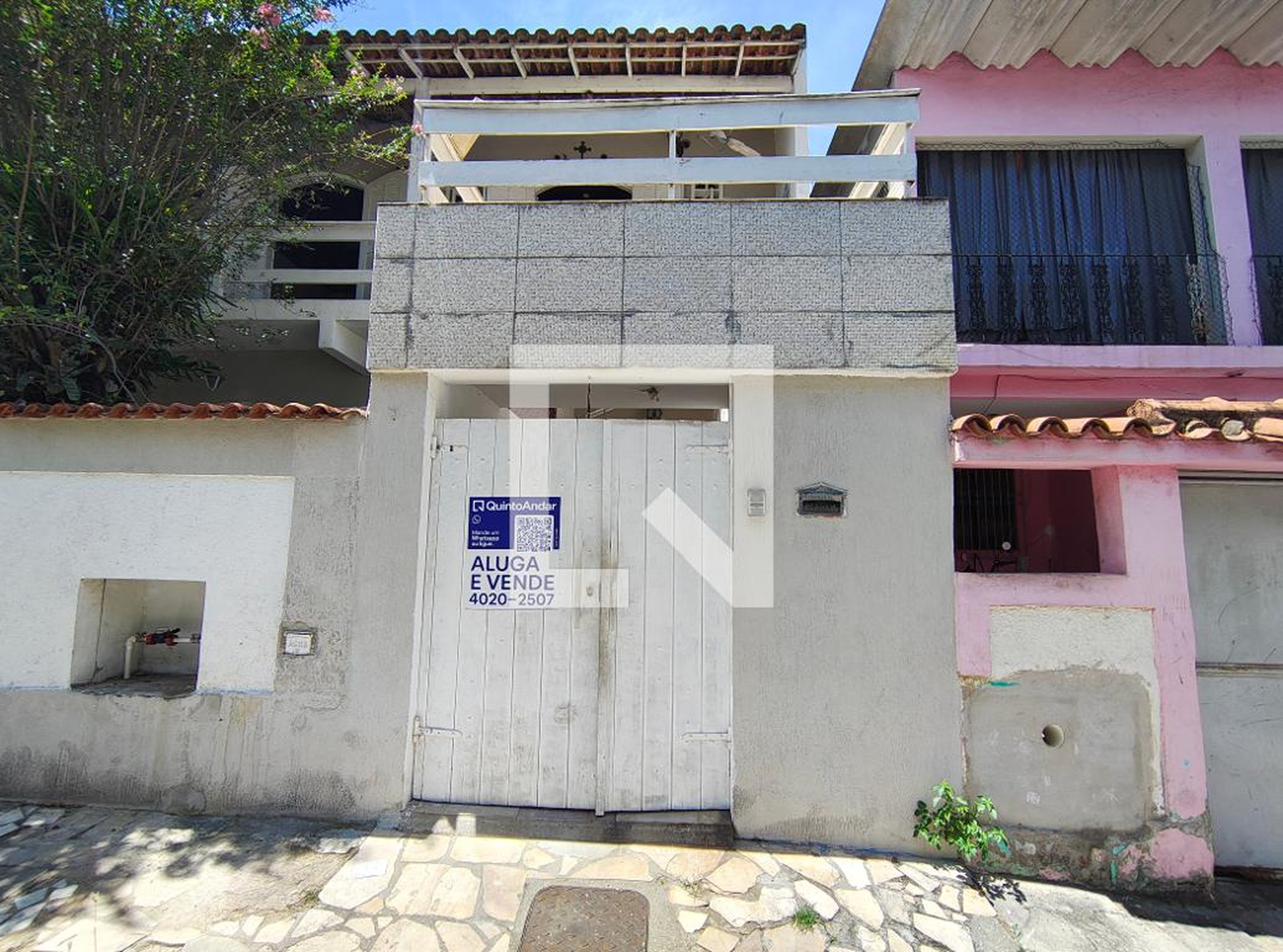 Fachada Condomínio em Rua Macembu, 512