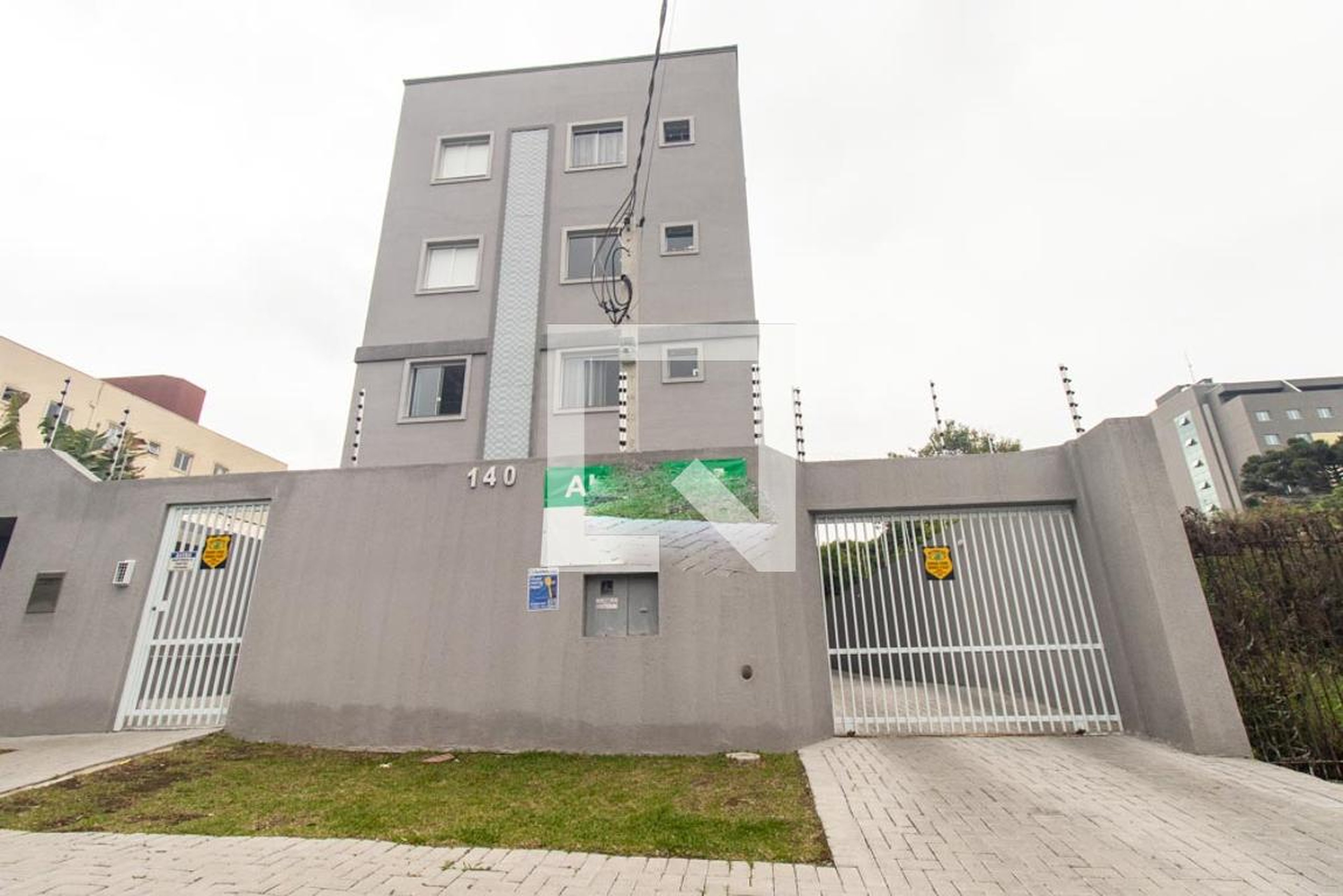 Fachada do Prédio Condomínio em Rua Professor Léo Kessler, 140