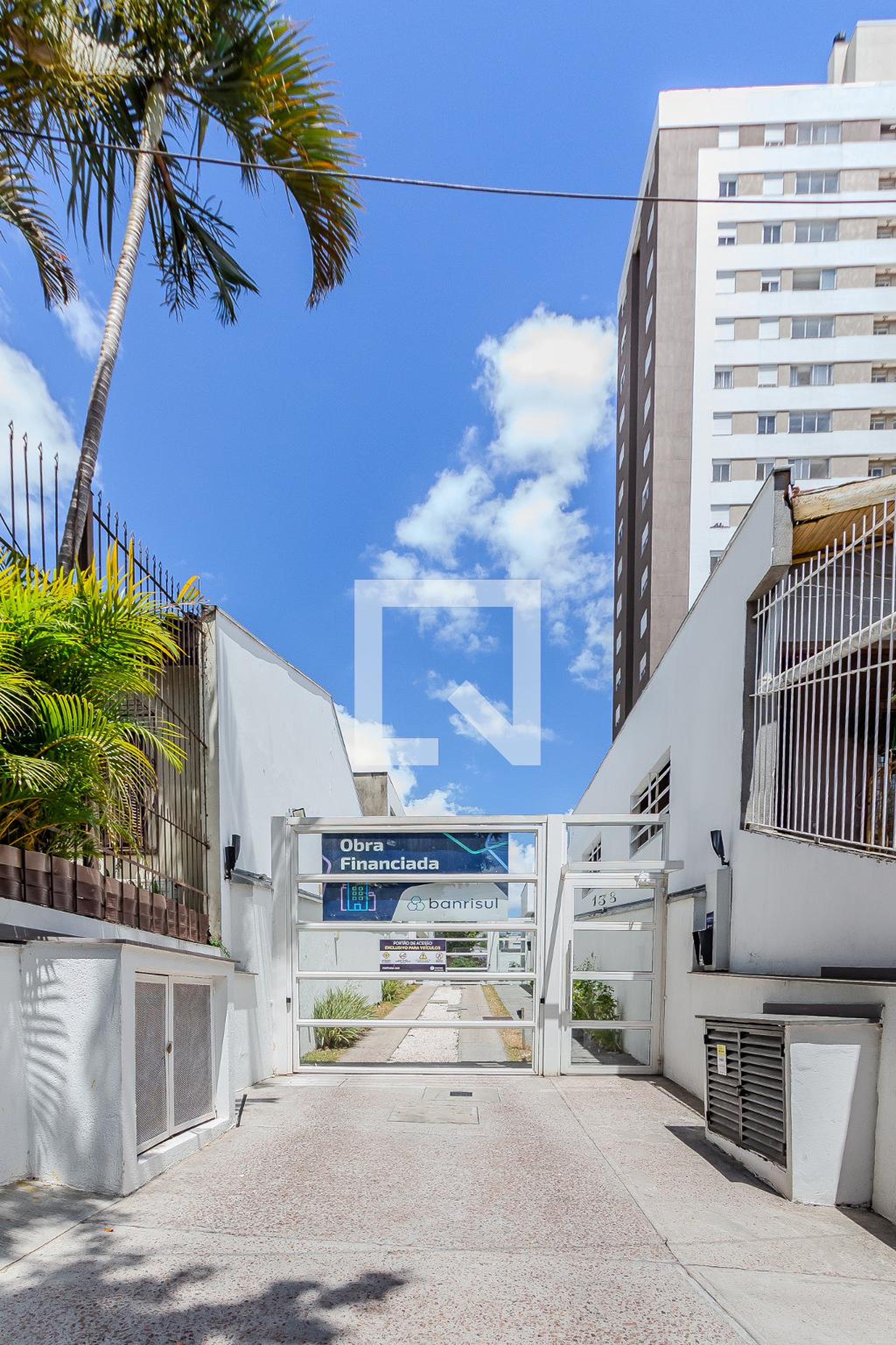 Fachada Residencial Re/Máx. Street