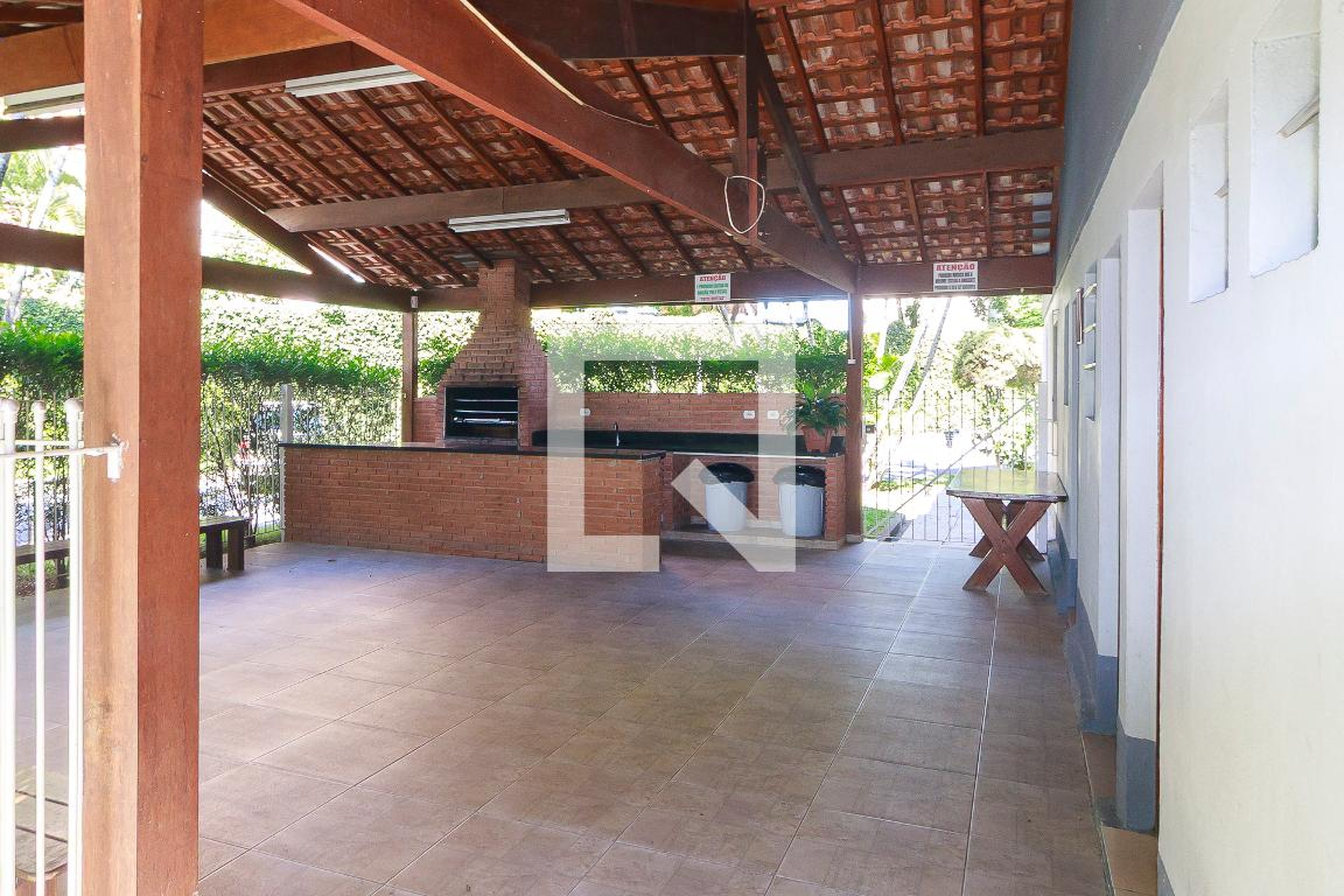 Churrasqueira - Residencial Flórida  Portaria 1