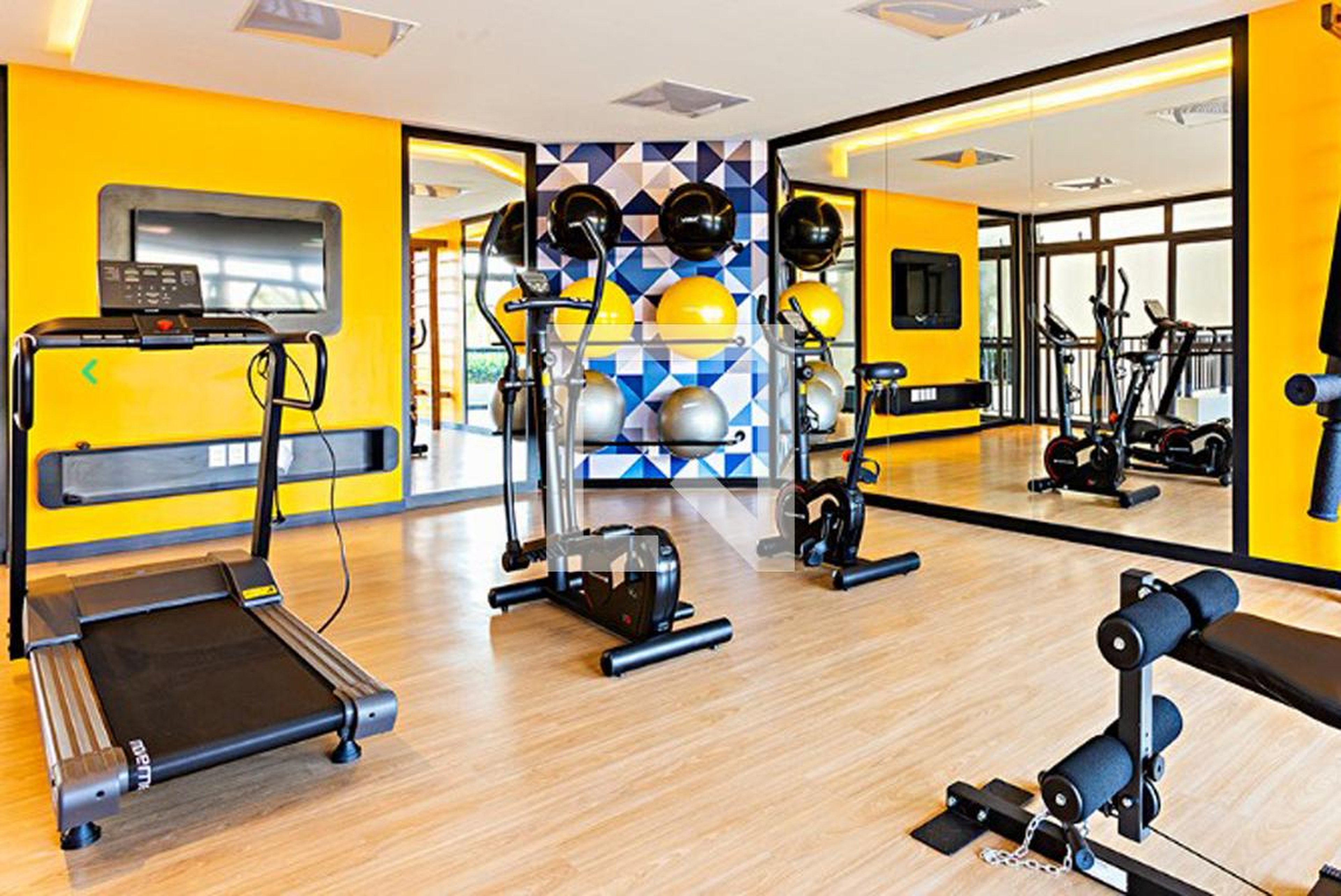 Academia - InOut America