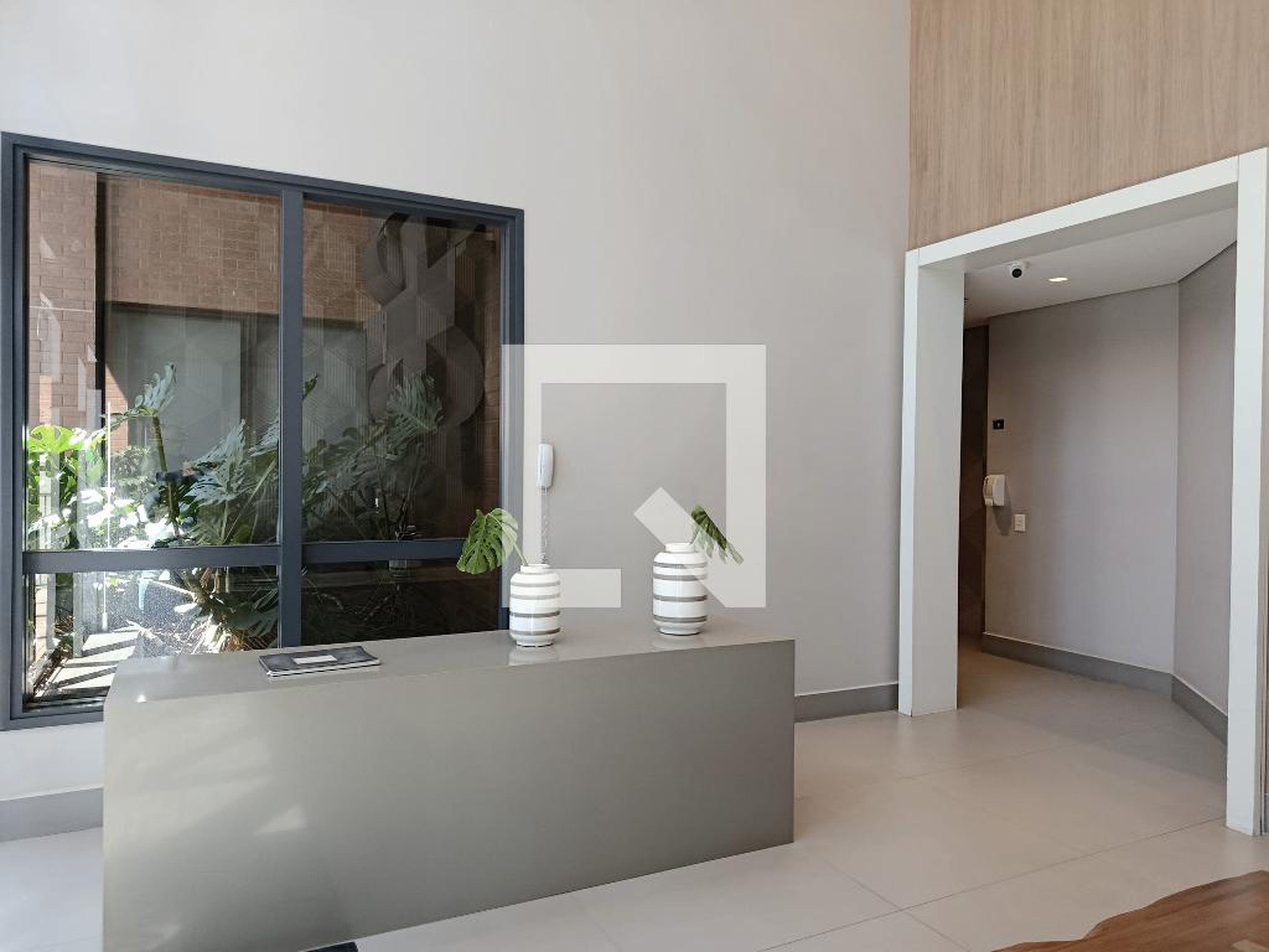 Hall de entrada - InOut America