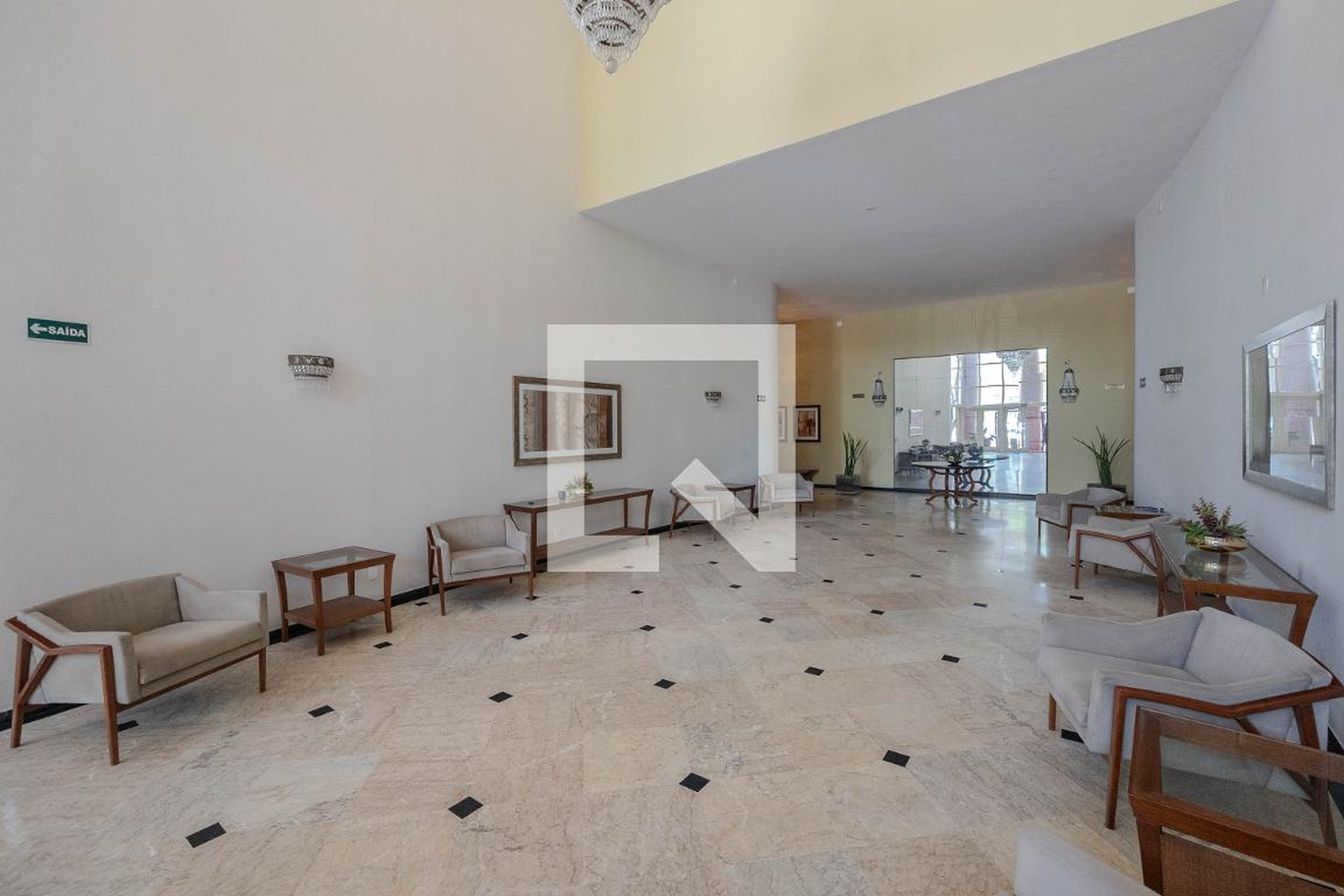 Hall de entrada - Edifício Residencial Viadutos