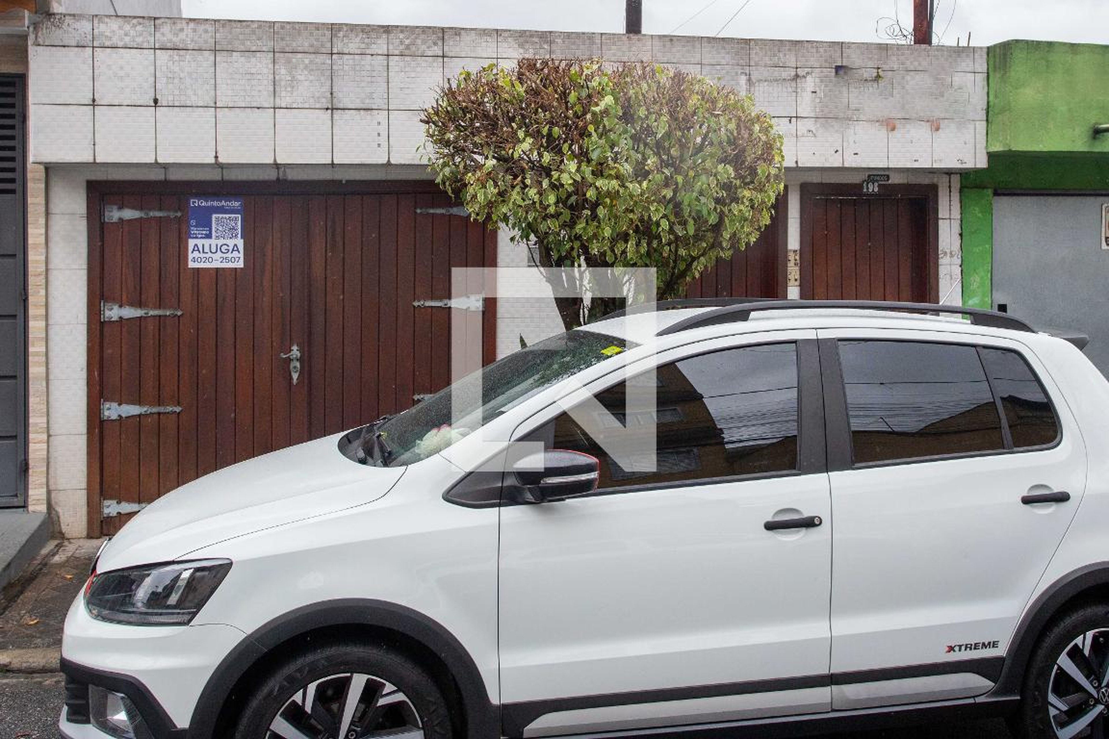Fachada Condomínio em Rua Valê de Amoreira, 196