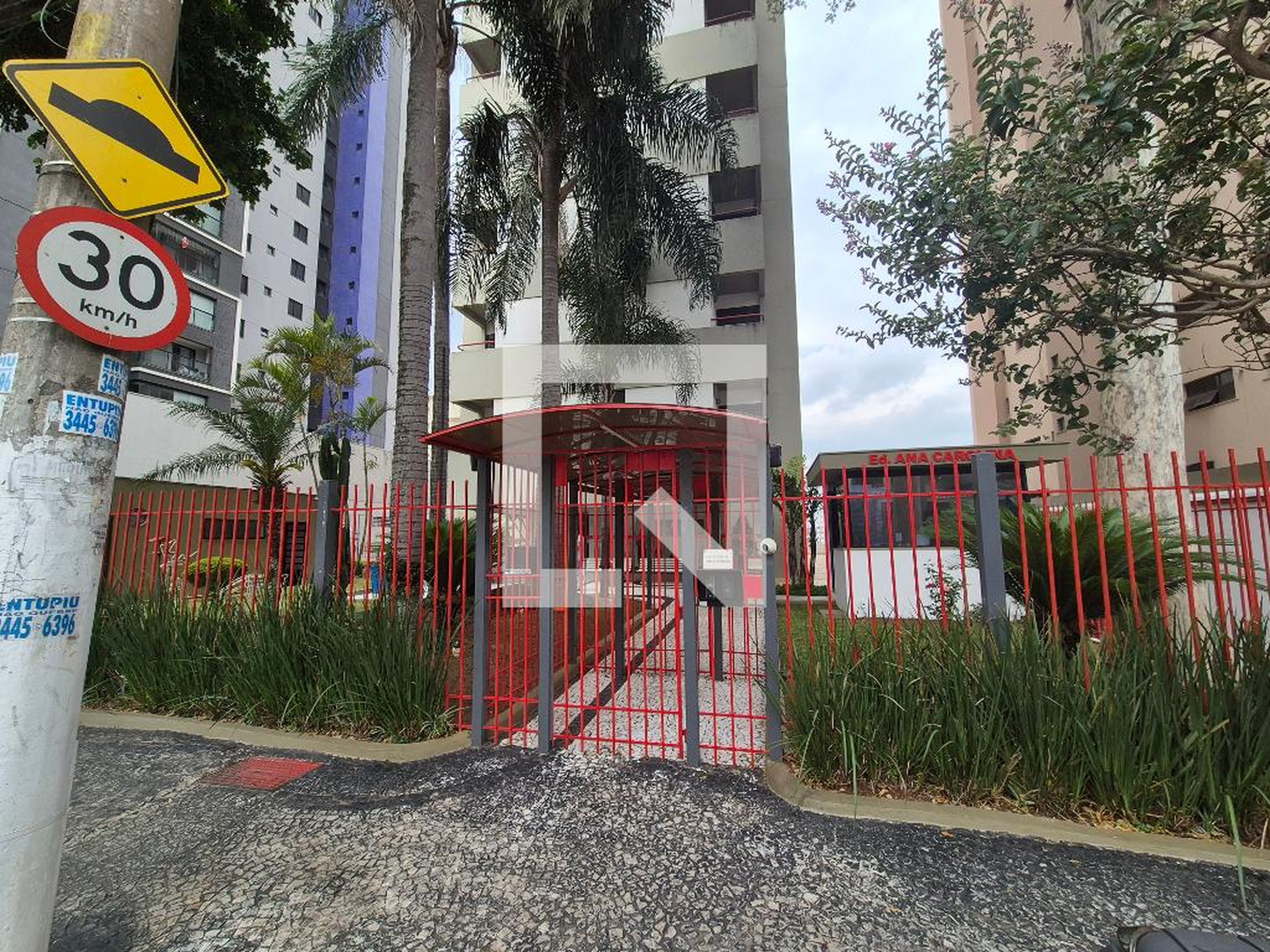 Fachada Edifício Ana Carolina