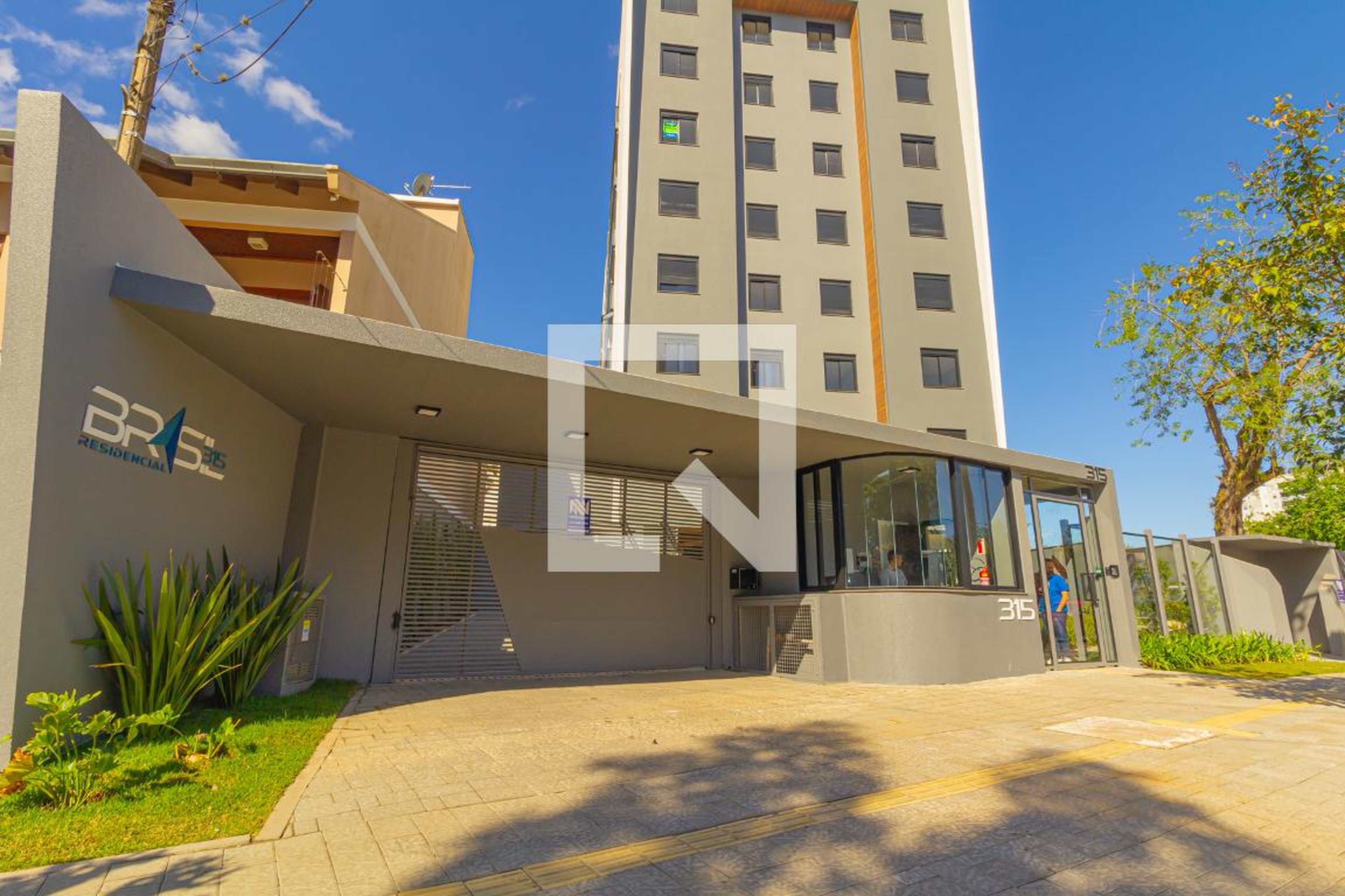 Fachada do Condomínio Condomínio Brasil 315