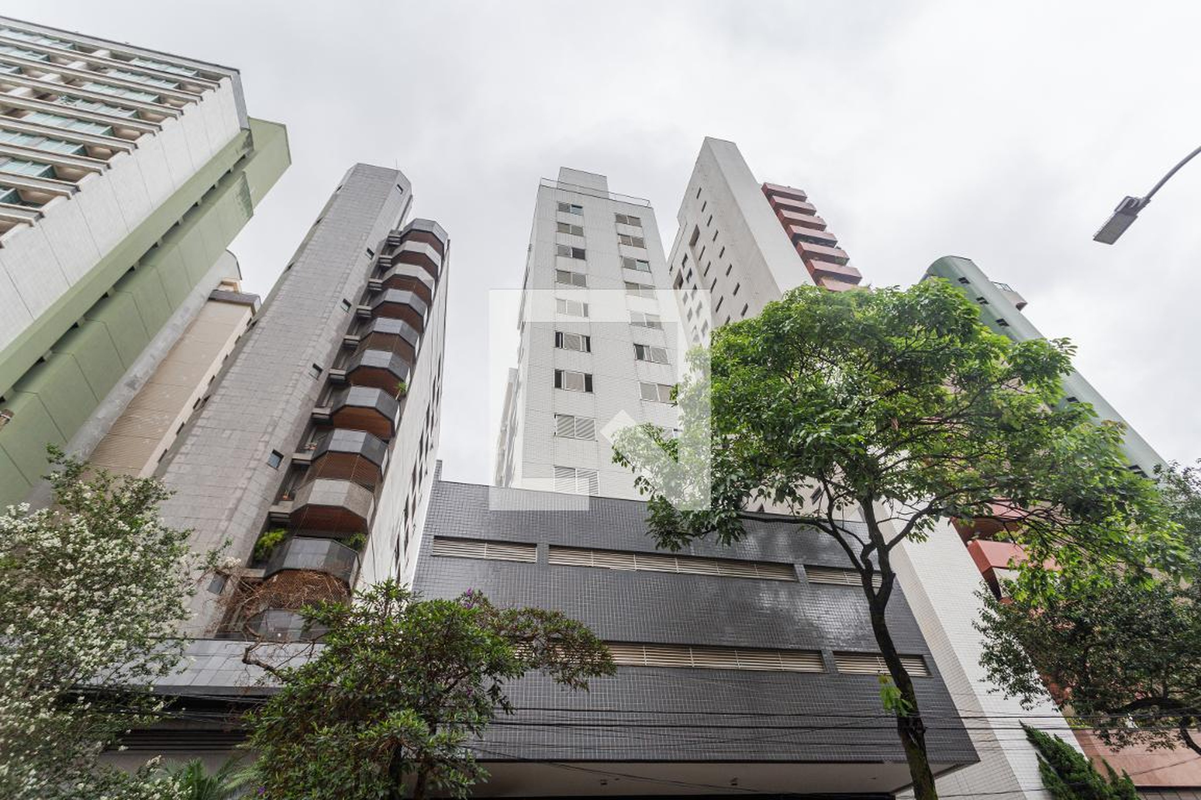 Fachada Edifício Village