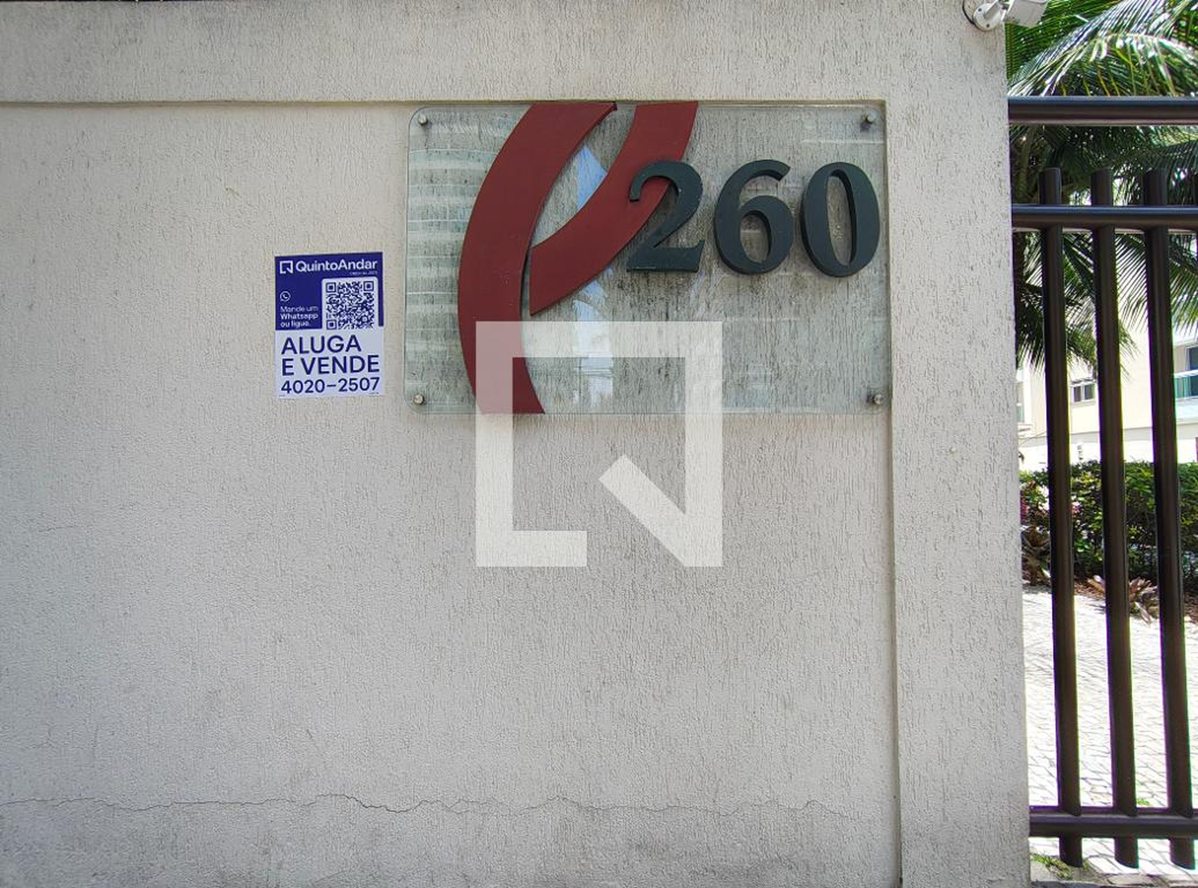 Fachada Condomínio em Rua Aroazes, 620