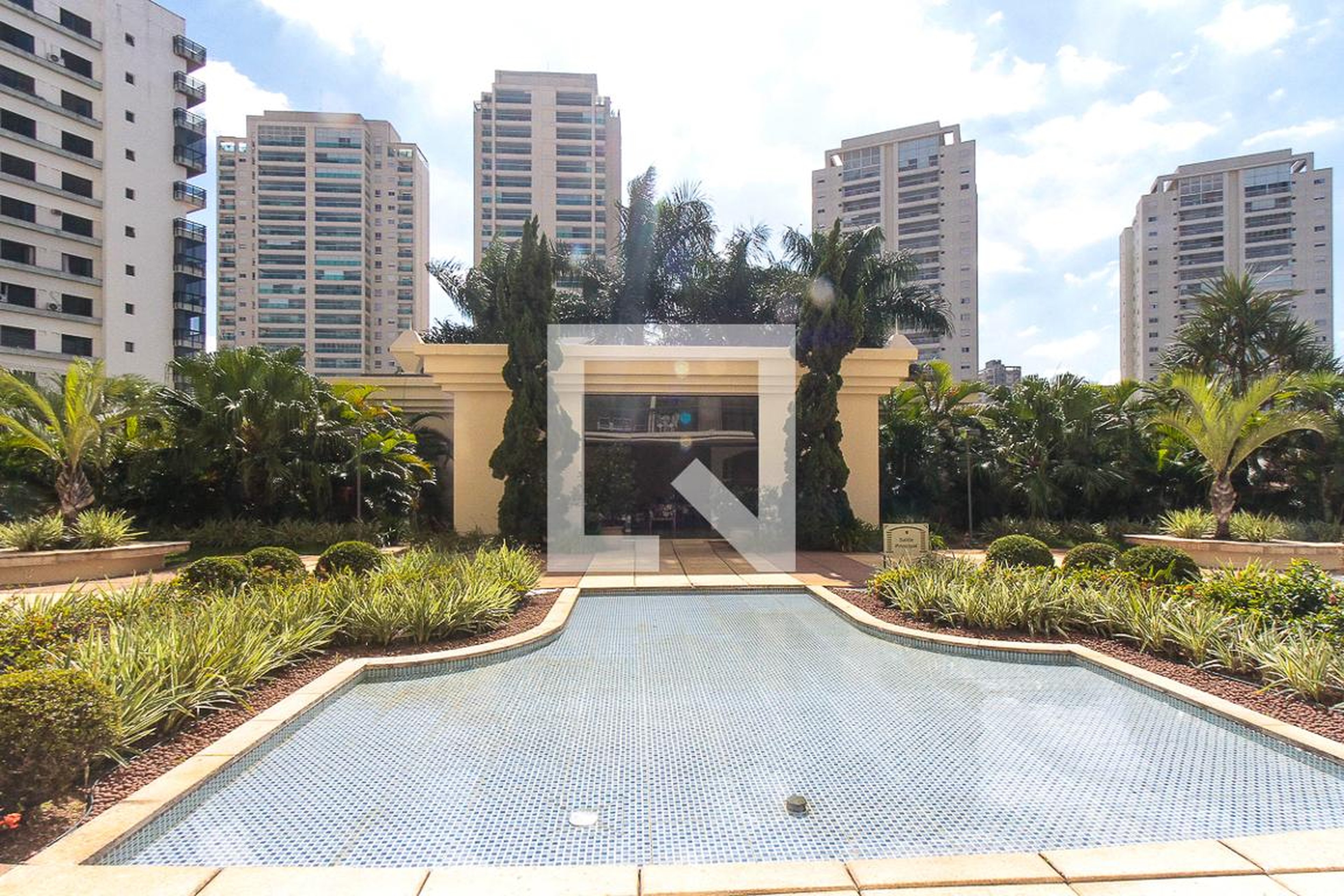 Área comum - Piazza di Toscana