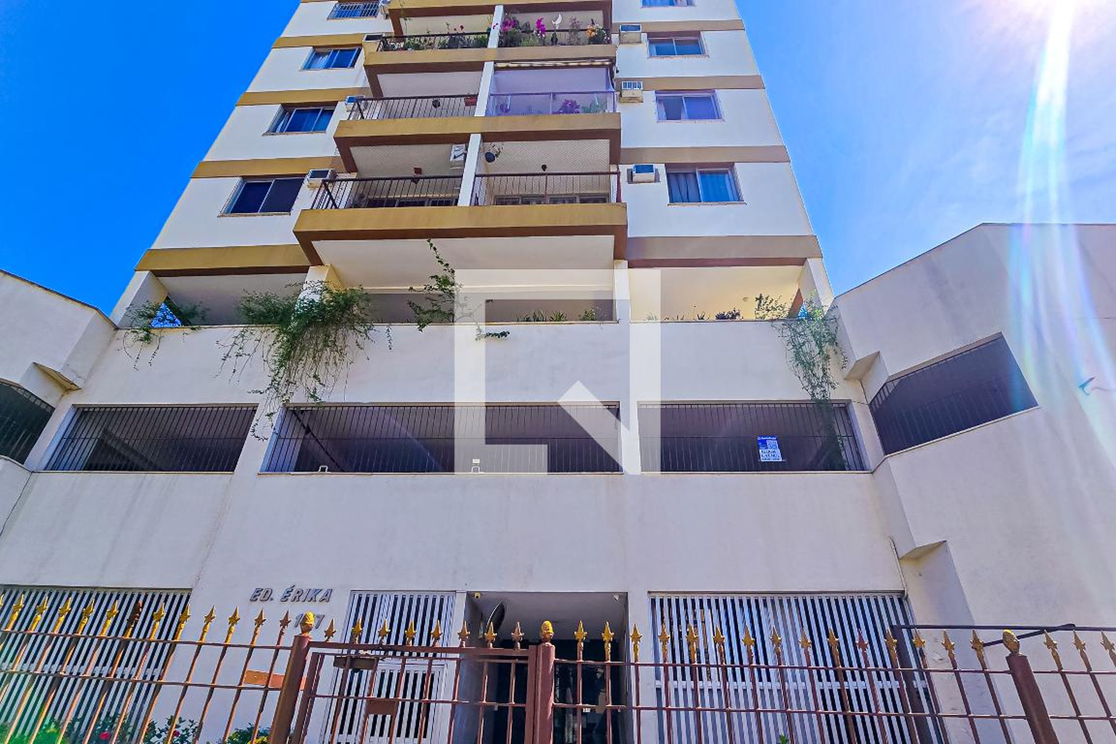 Fachada do Prédio Condomínio Érika