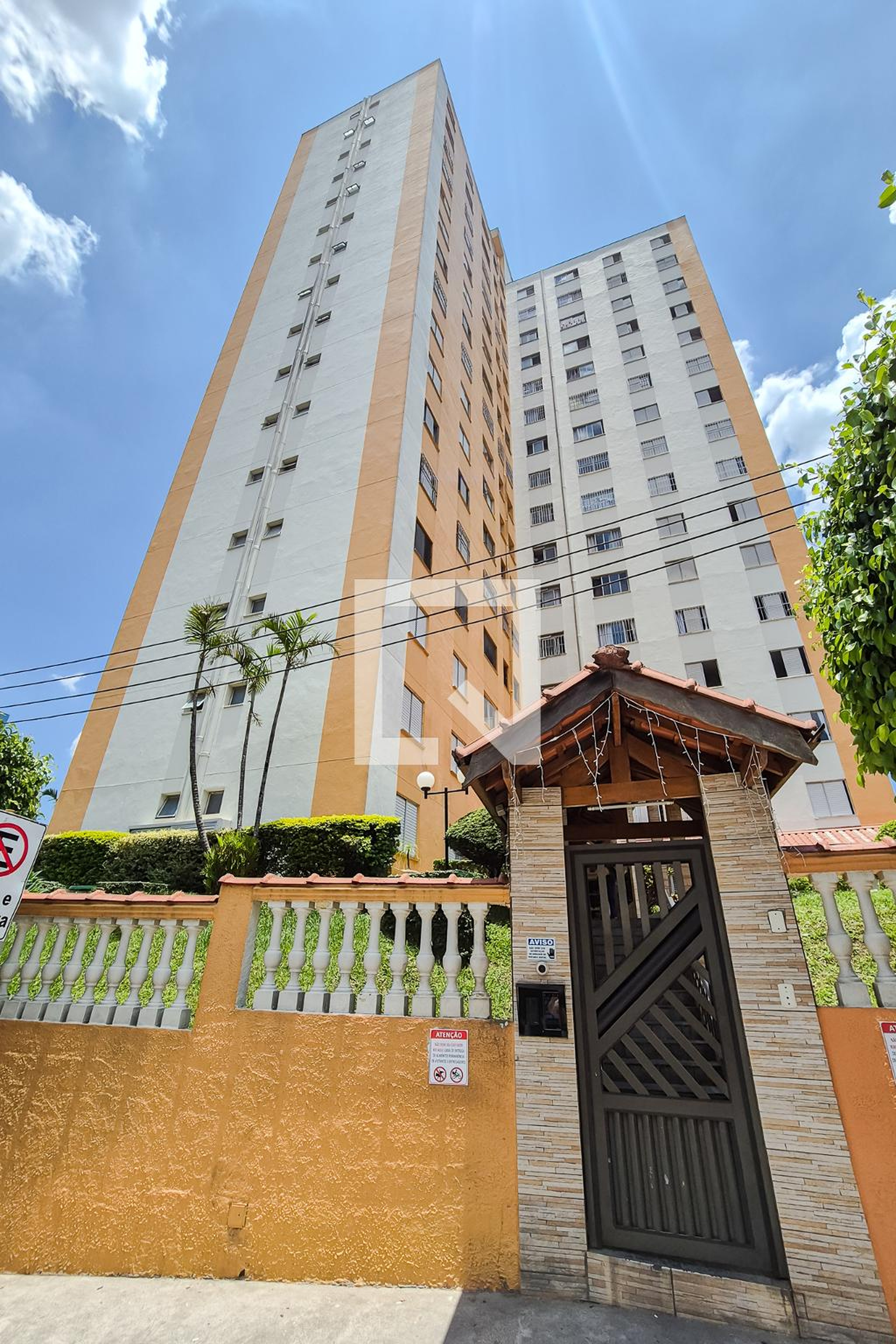 Fachada do Prédio Condomínio Parque Residencial Tiradentes