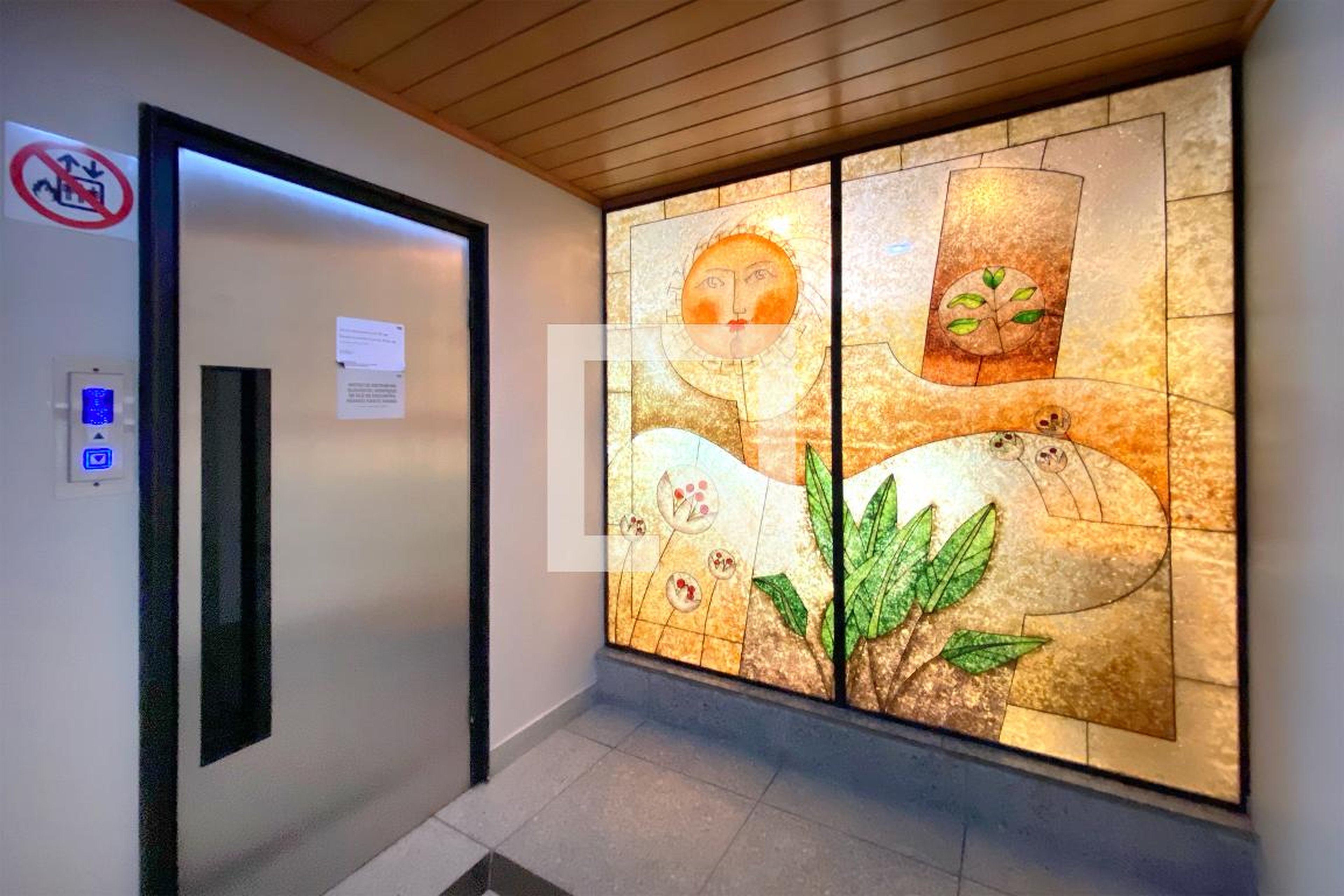 Elevador - Edifício Solar da Alvorada