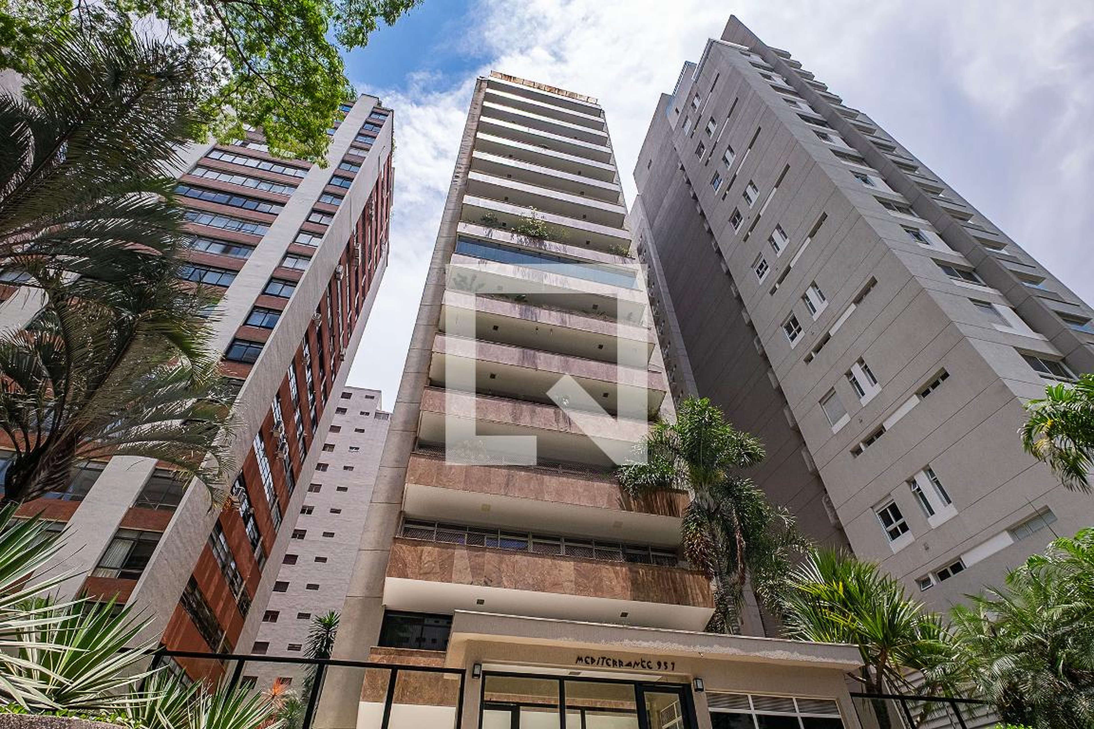 Fachada Condomínio Mediterranee