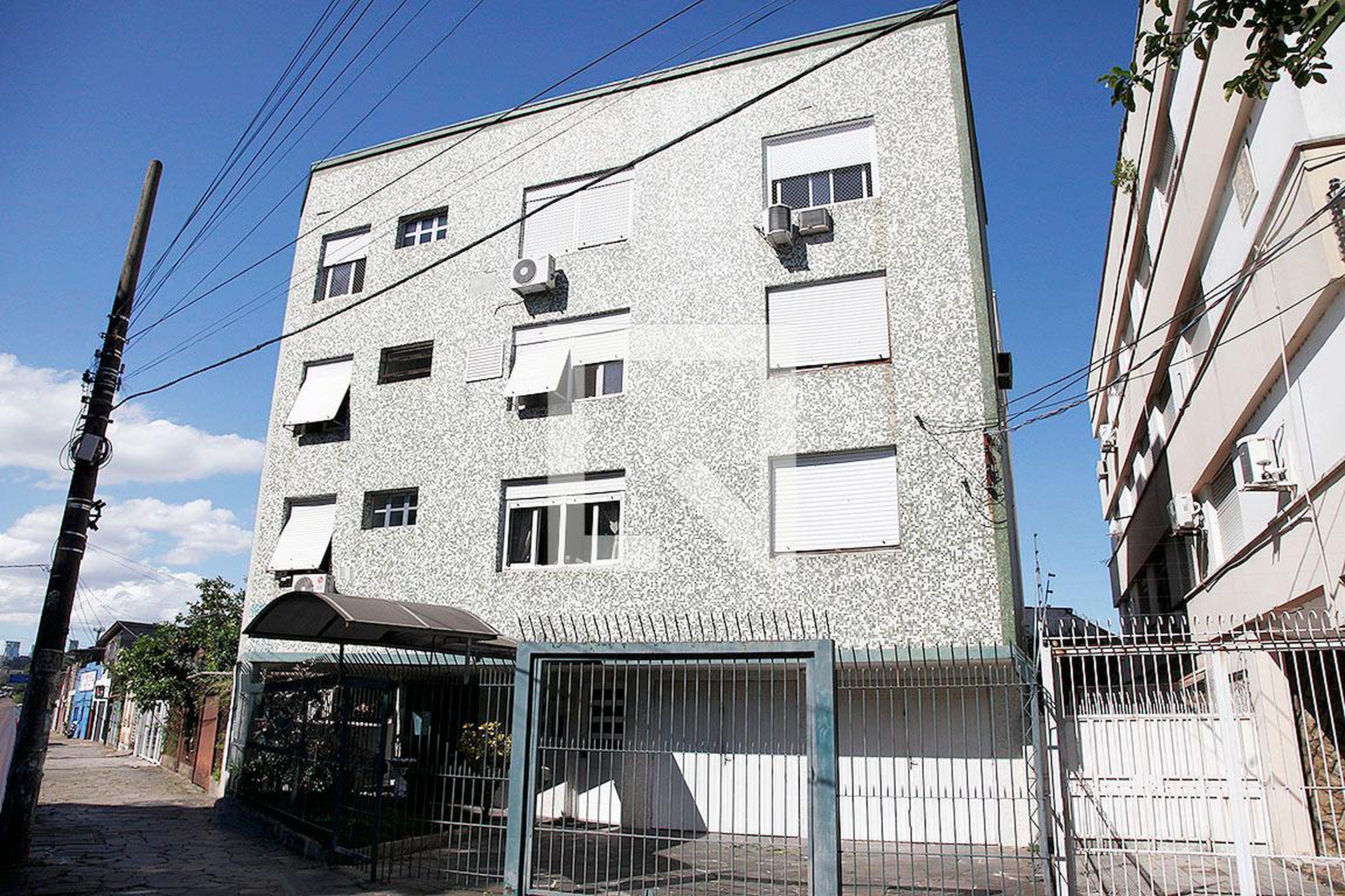 Fachada Condomínio em Rua São Manoel, 1300