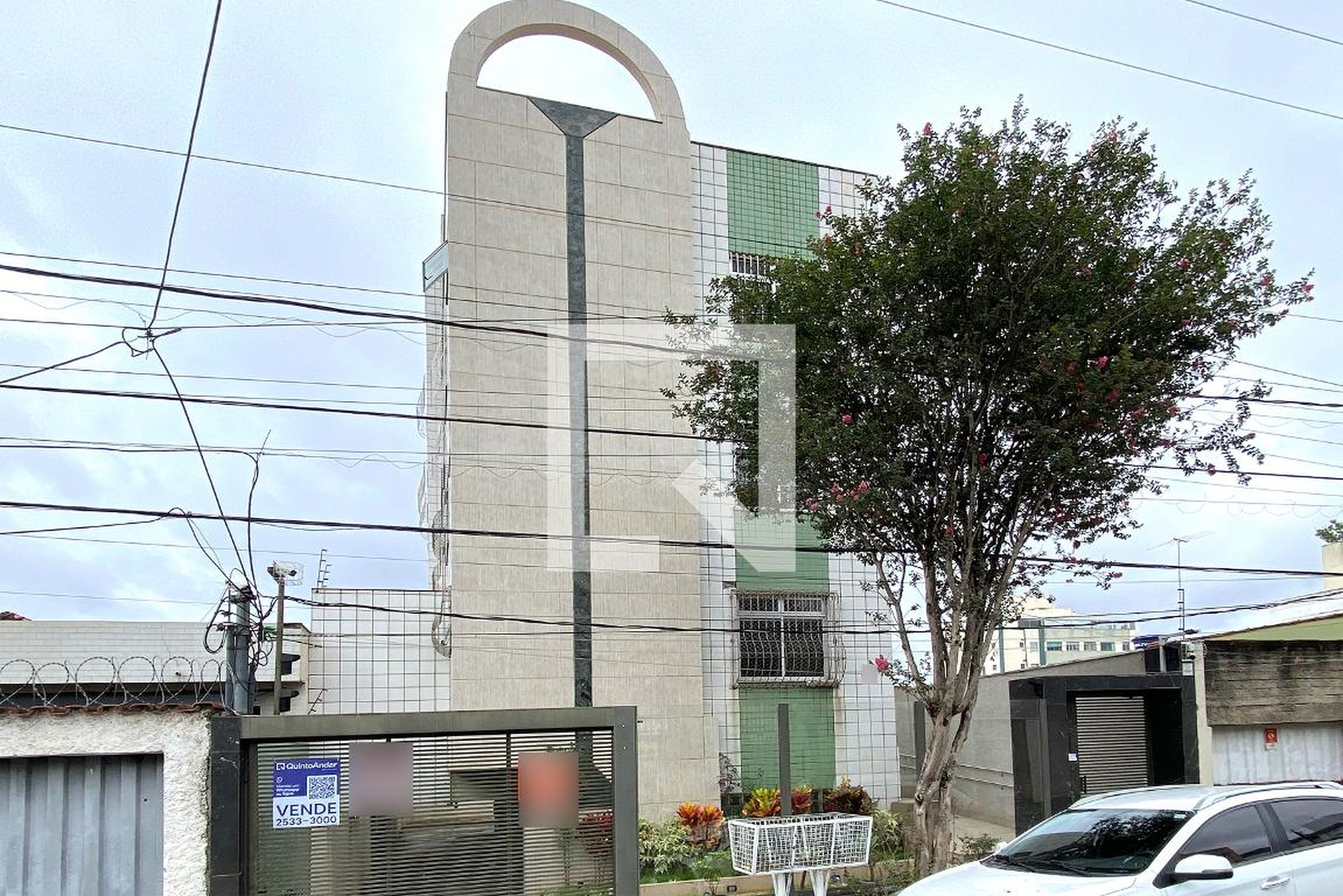 Fachada Condomínio em Rua Alcântara, 306