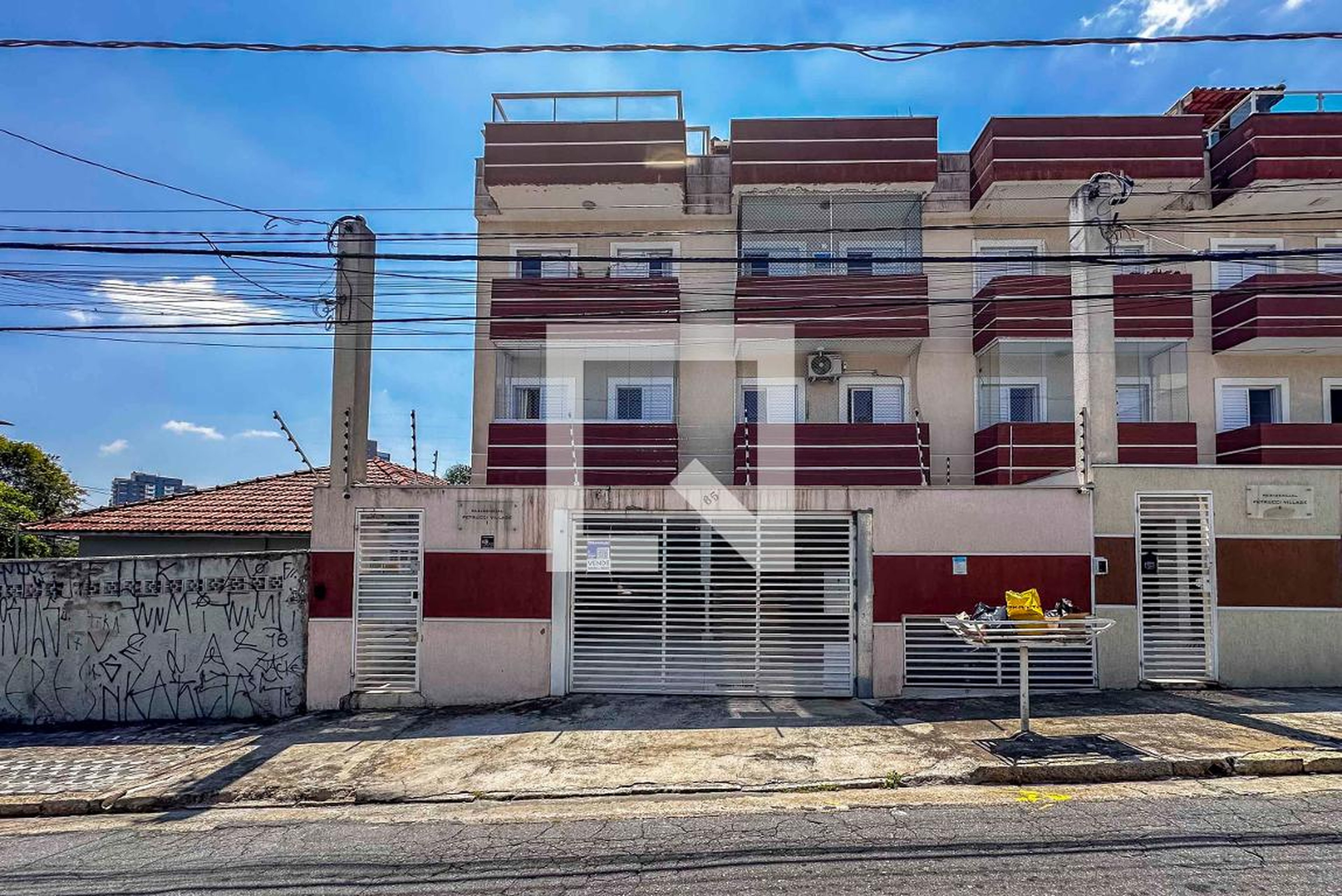 Fachada Condomínio em Rua Itajubá, 65